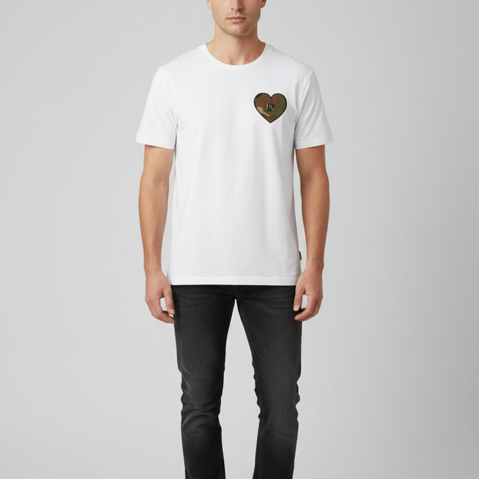 

Dolce & Gabbana White Logo Camo Heart Applique Jersey T-Shirt XL