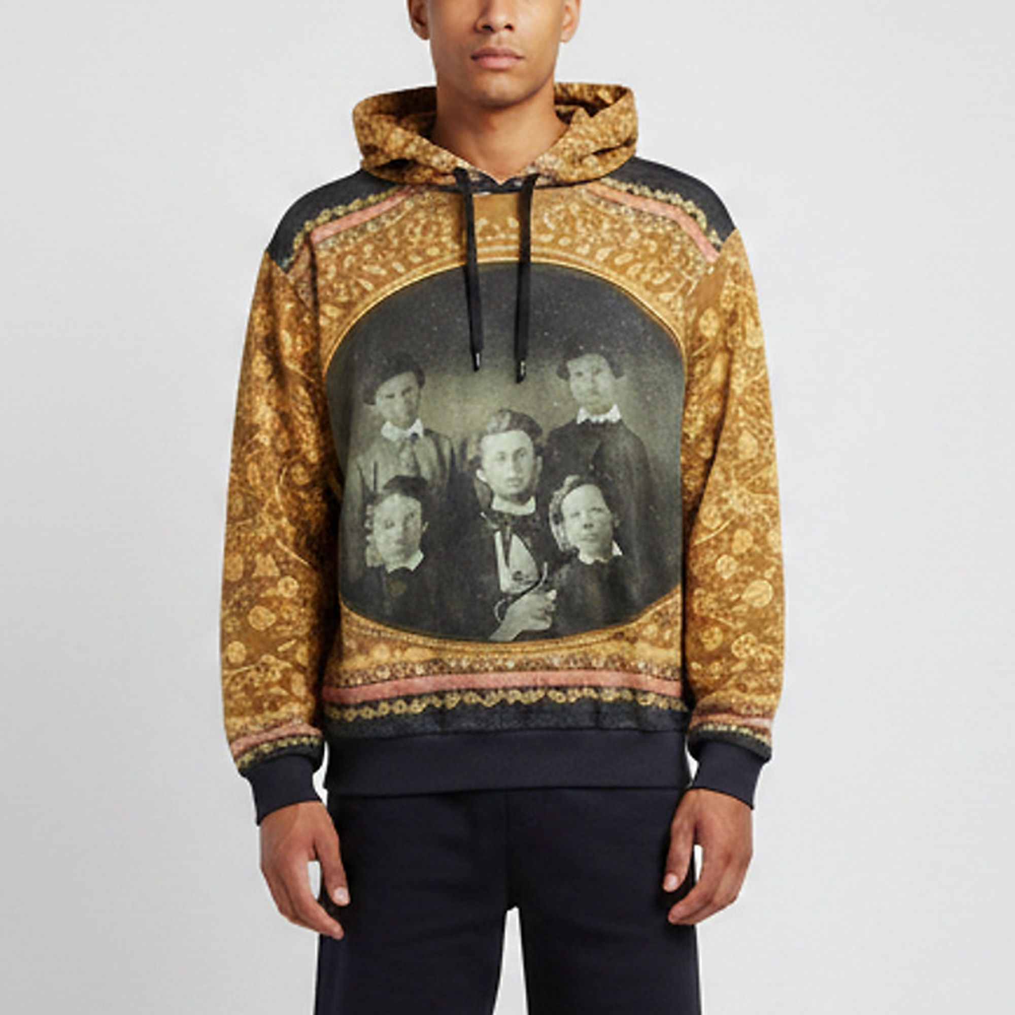 

Dolce & Gabbana Multicolour DG Family Print Cotton Knit Hoodie L, Multicolor
