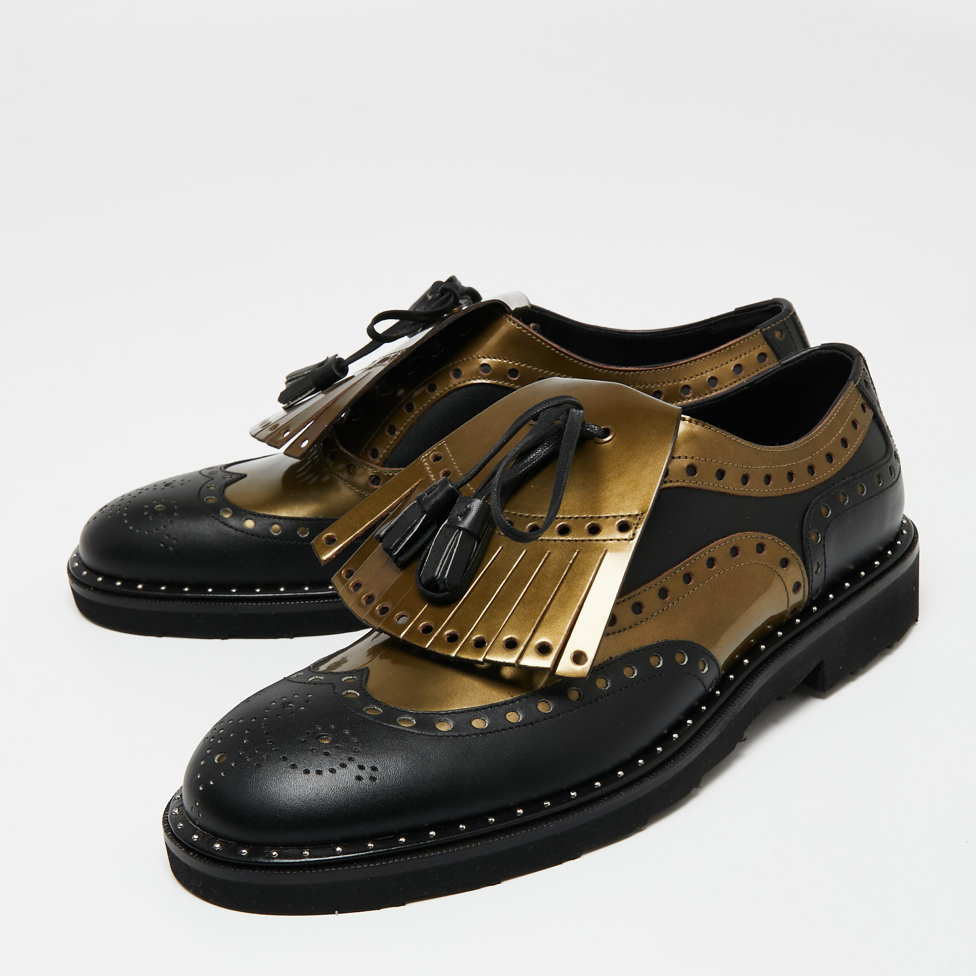 

Dolce & Gabbana Black/Olive Green Brogue Leather and Patent Fringe Detail Oxfords Size