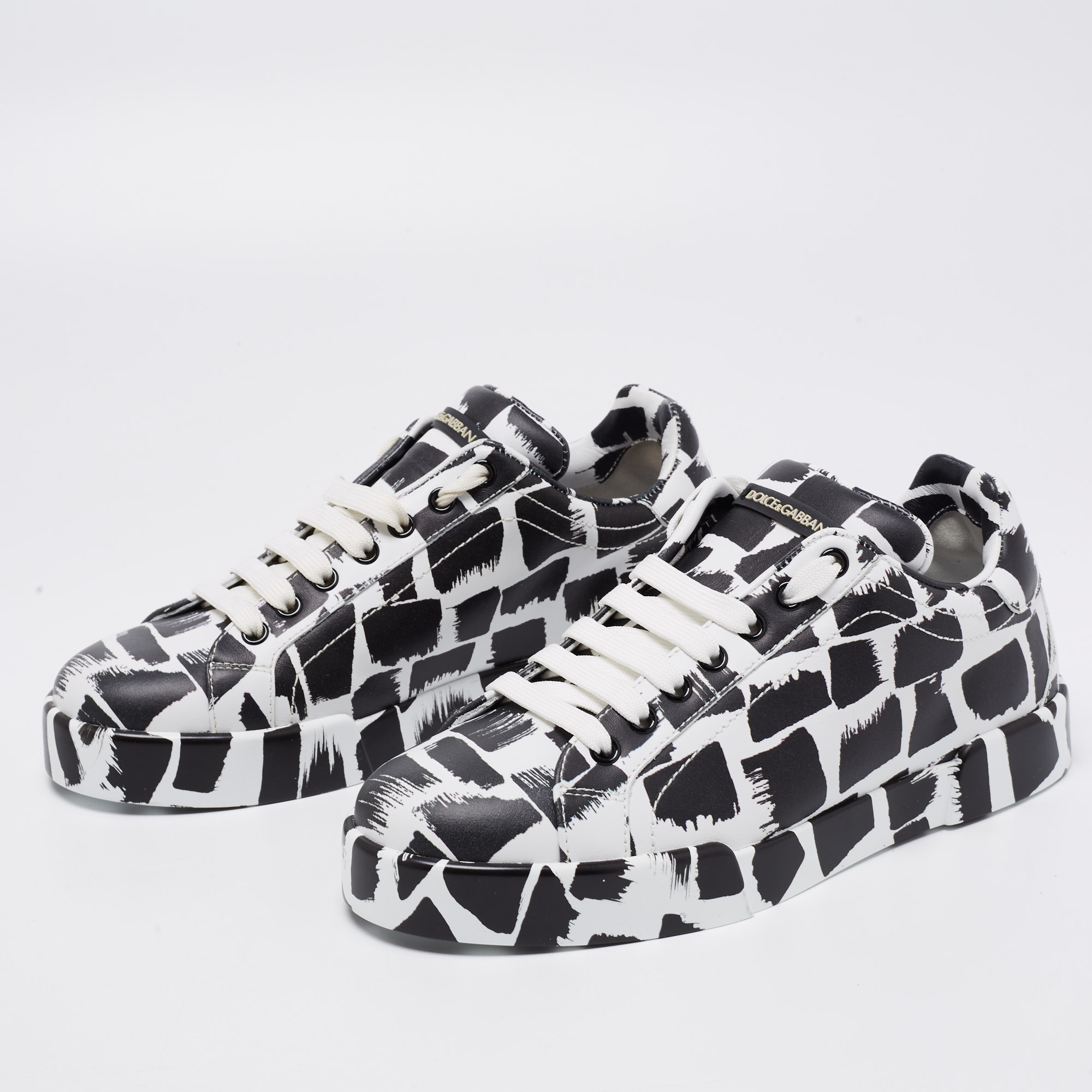 

Dolce & Gabbana Black/White Printed Leather Low-Top Sneakers Size