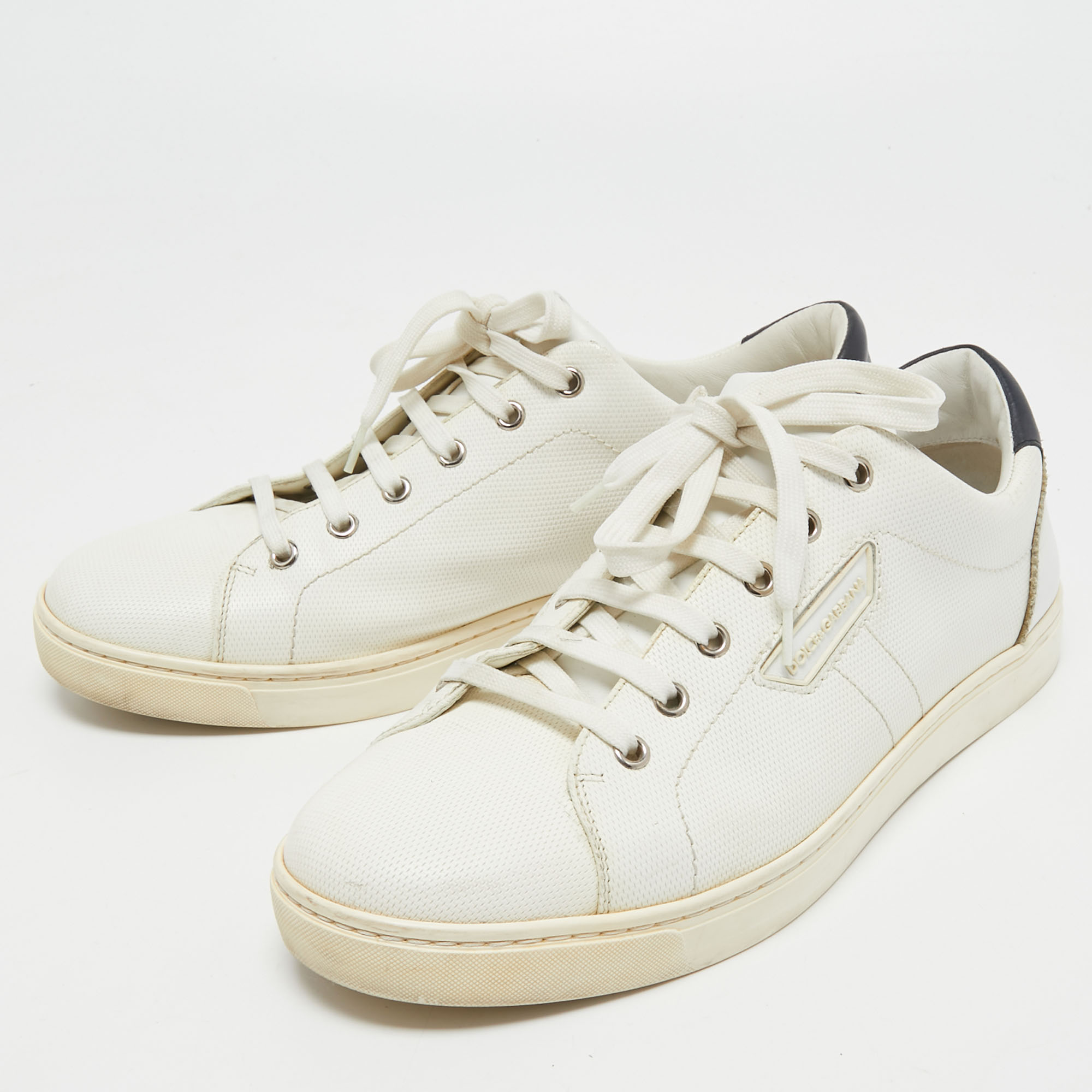 

Dolce & Gabbana White Textured Leather Low Top Sneakers Size