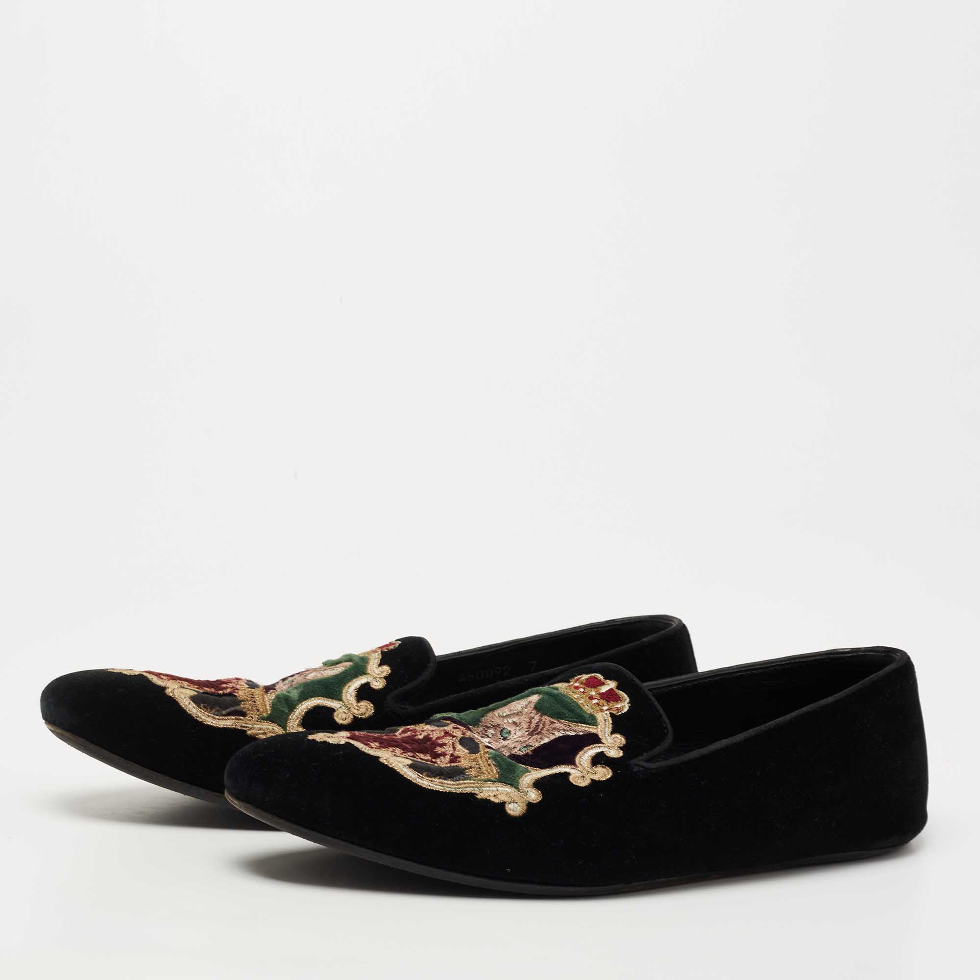 

Dolce & Gabbana Black Velvet Embroidered Smoking Slippers Size