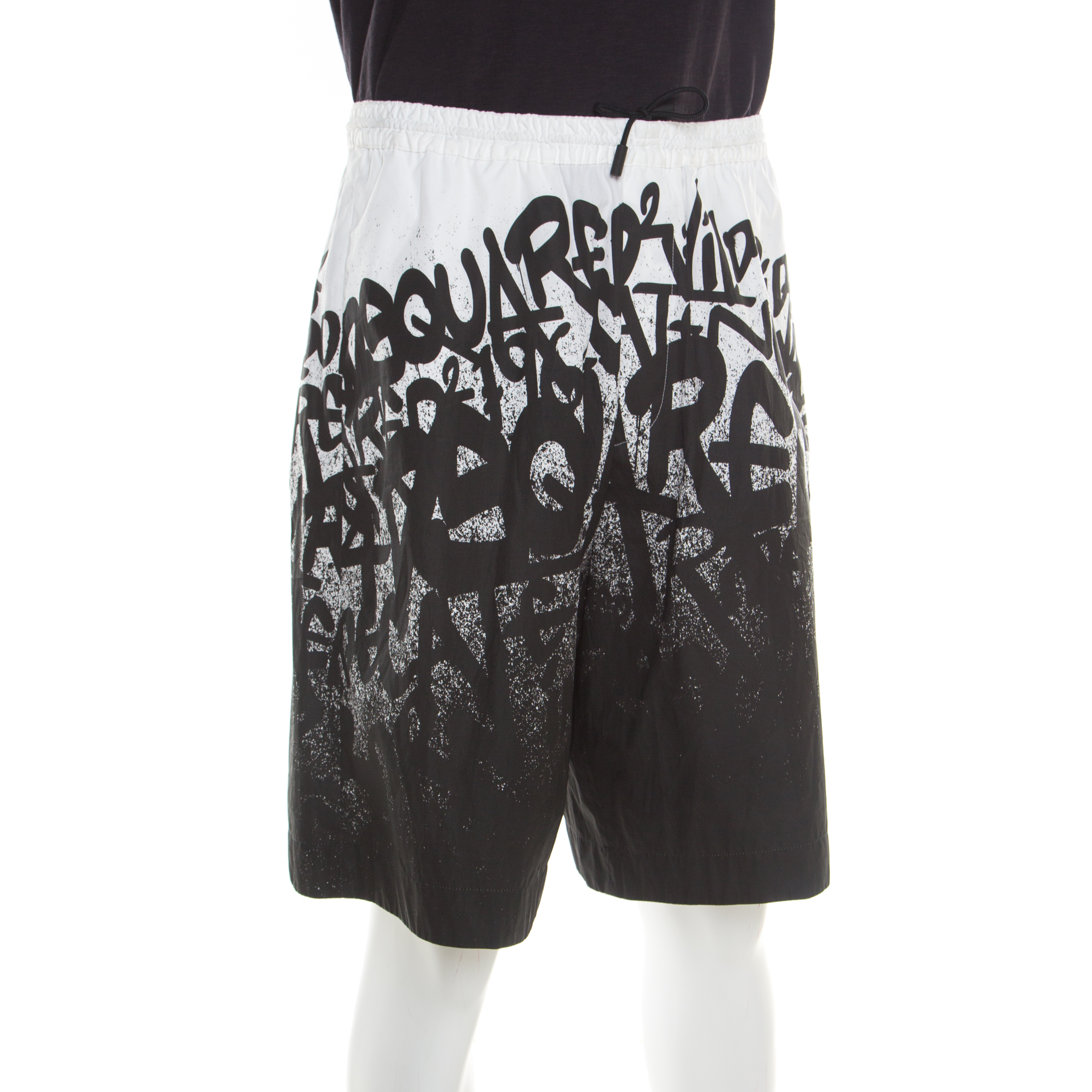 

Dsquared2 Monochrome Graffiti Print Coated Cotton Bermuda Shorts, Black