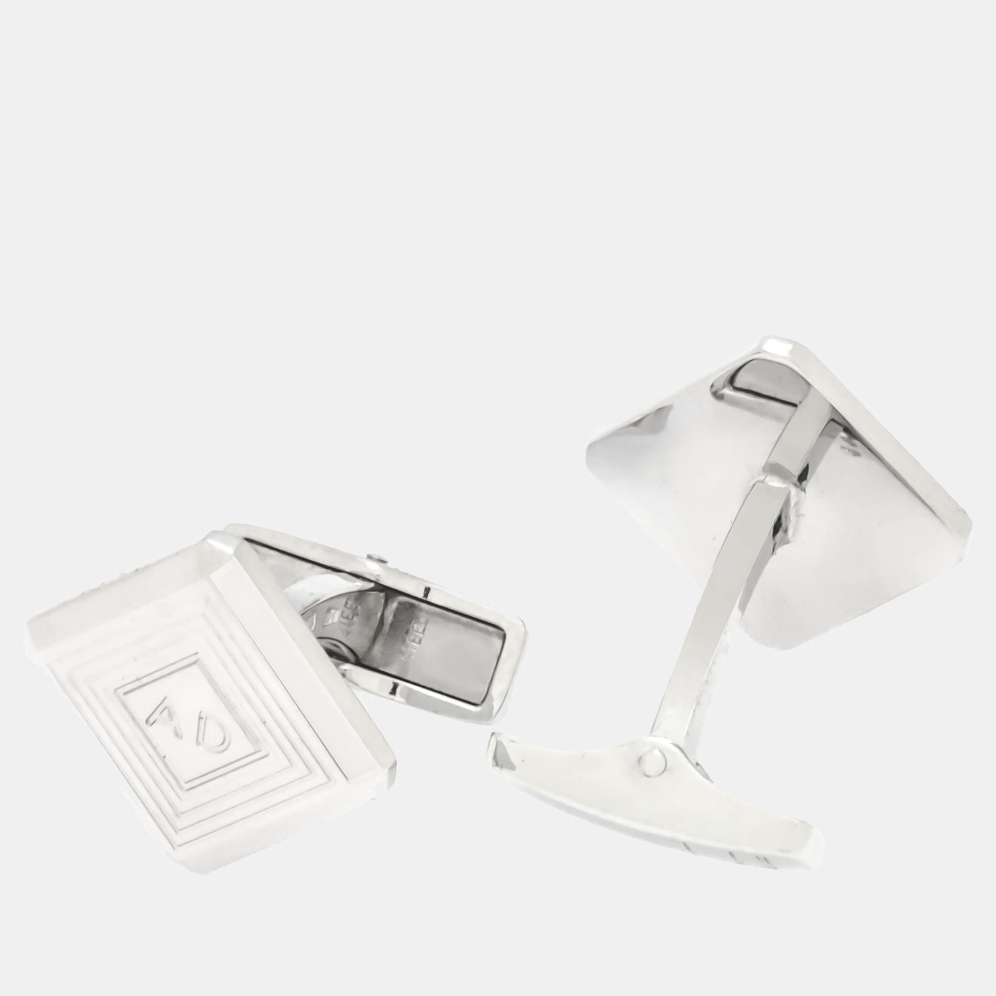 

Dunhill AD Hallmark Sterling Silver Cufflinks 18FUS8209040TU