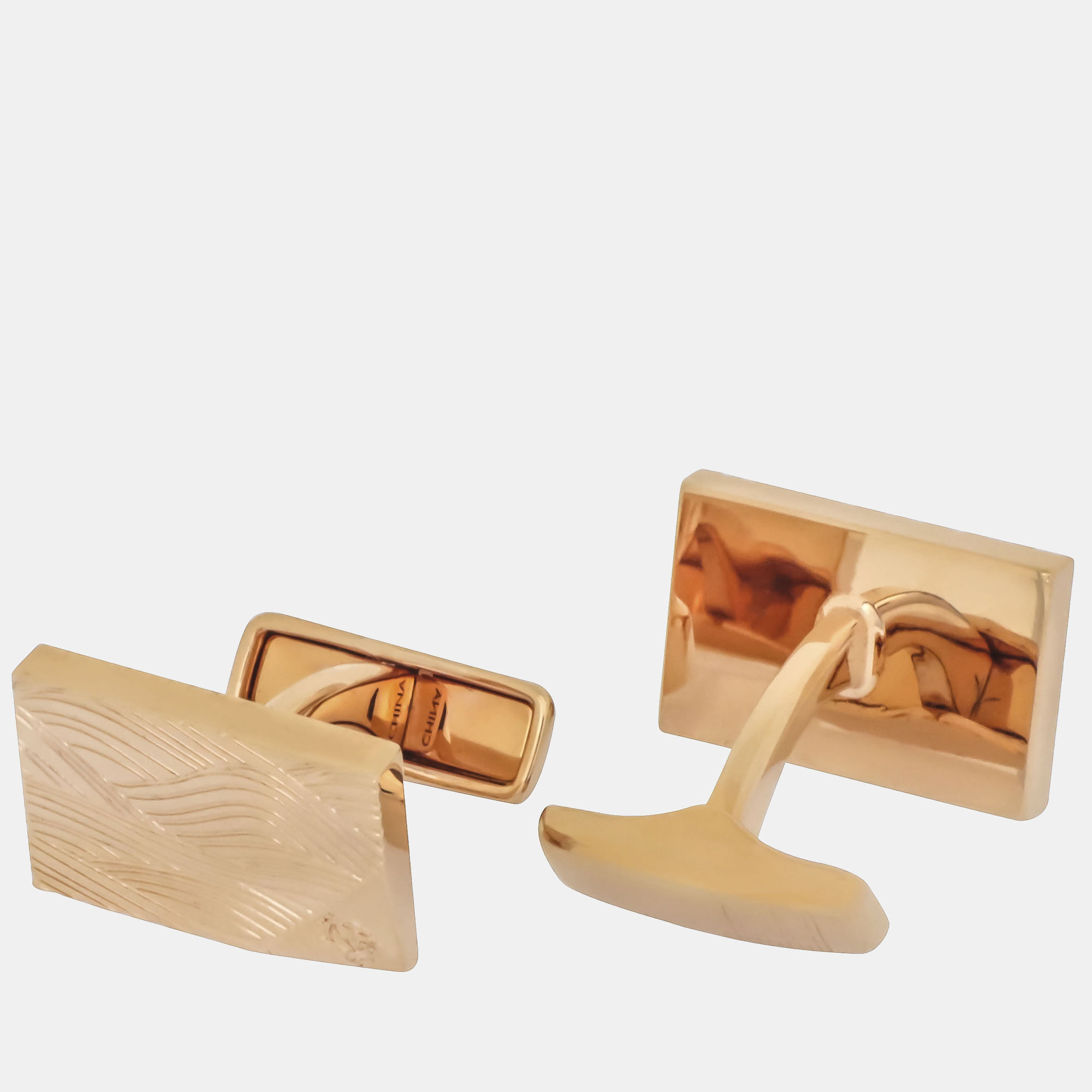 

Dunhill Waves Gold Sterling Silver And Gold Plate Cufflinks JNB52F3K