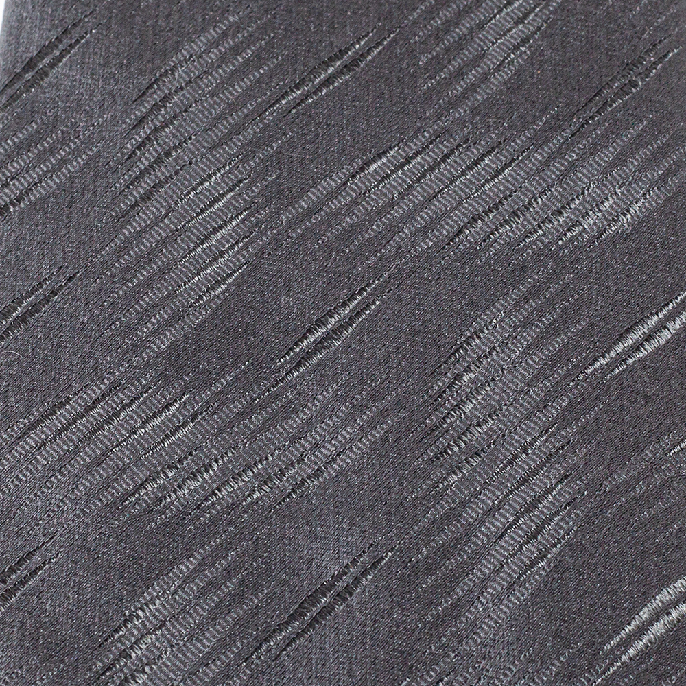 

Emporio Armani Grey Textured Silk Traditional Tie
