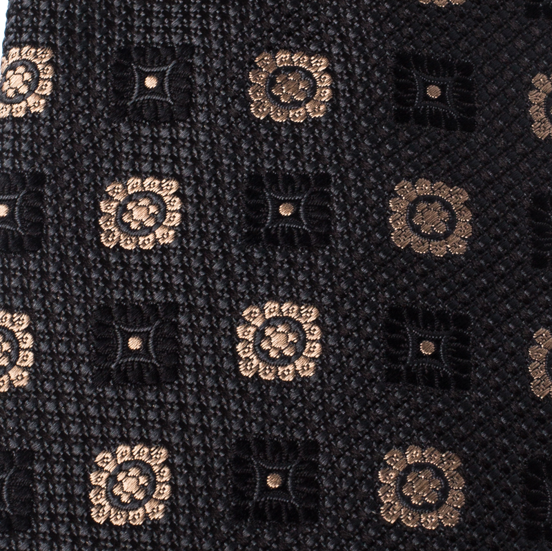 

Ermenegildo Zegna Black and Gold Floral Embroidered Silk Jacquard Tie