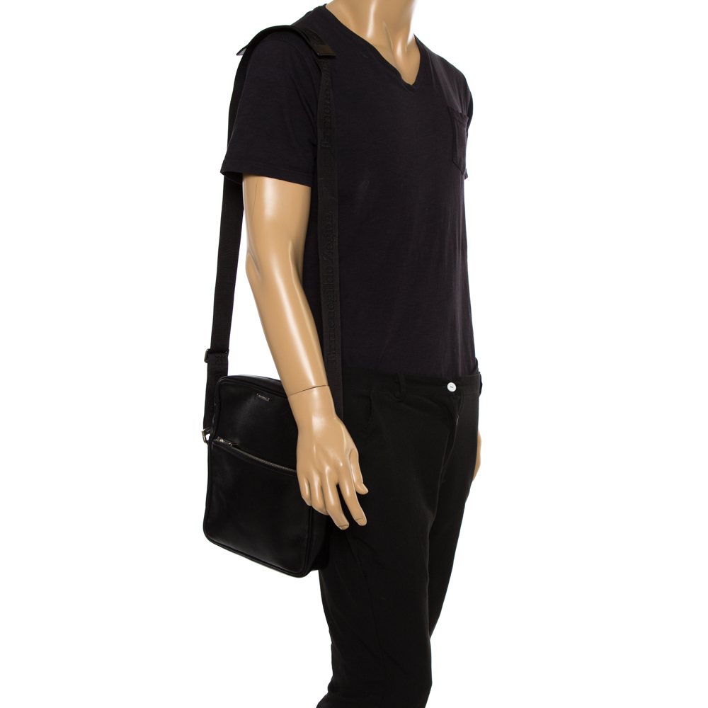 

Ermenegildo Zegna Black Leather Front Zip Pocket Messenger Bag