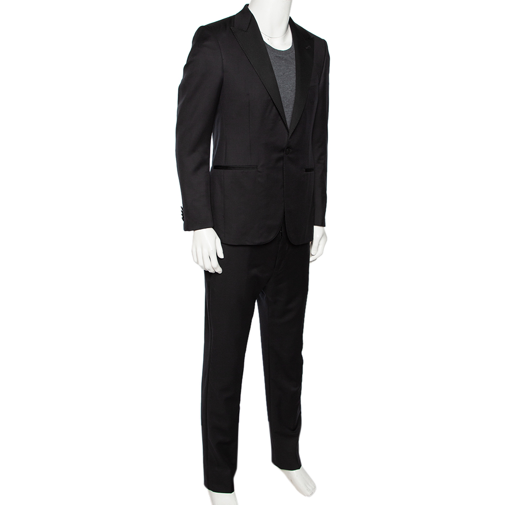 

Ermenegildo Zegna Black Micronsphere Wool Contrast Trim Detailed Suit