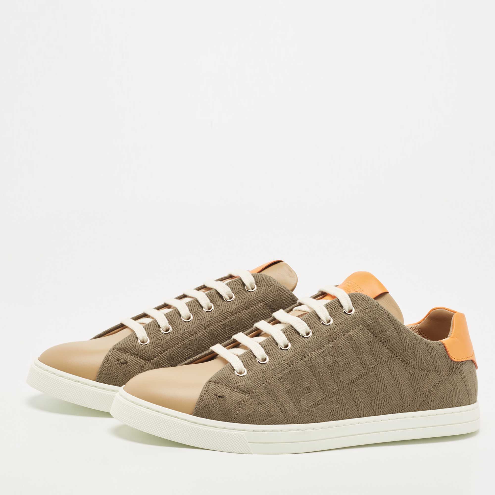 

Fendi Tricolour Leather and FF Canvas Low Top Sneakers Size, Grey