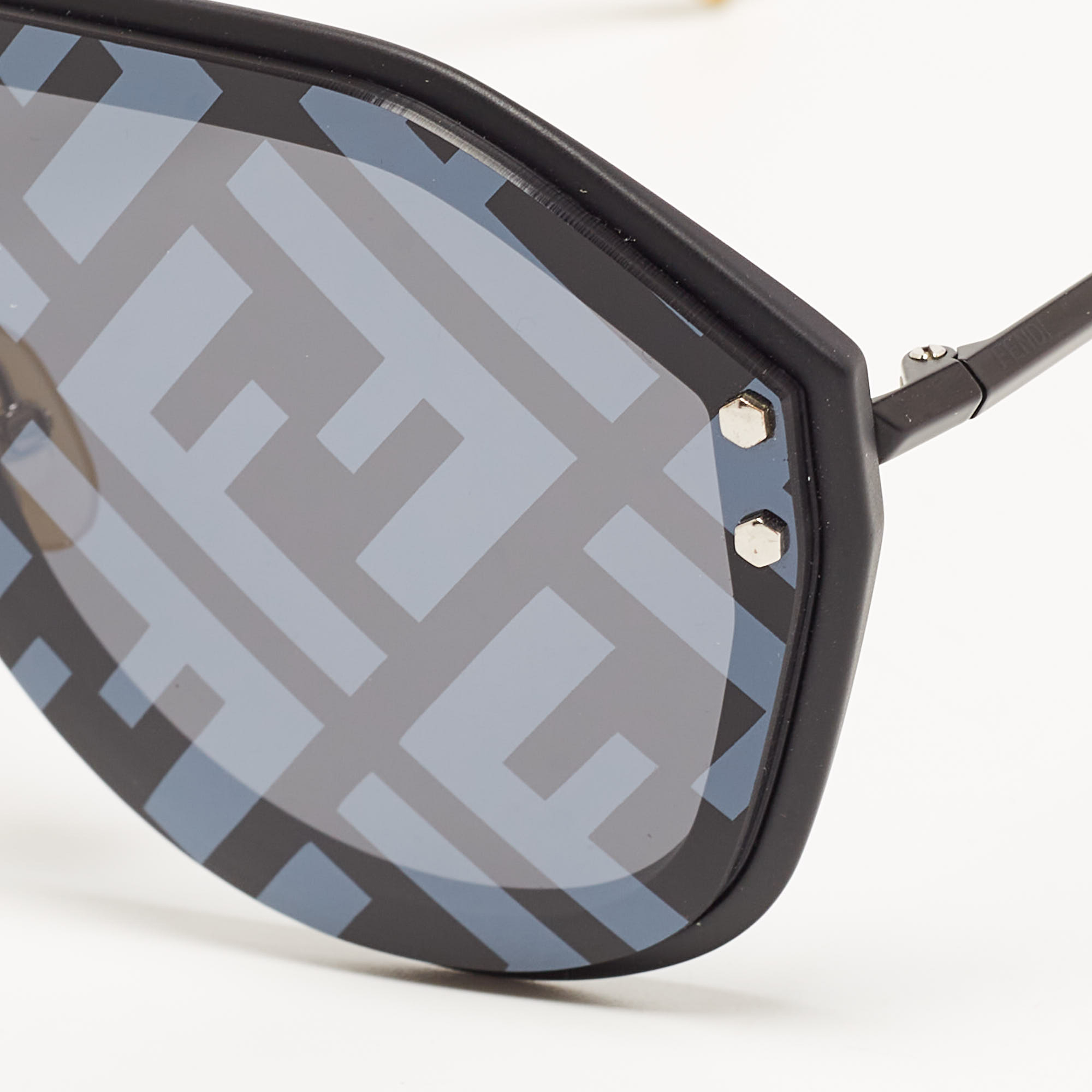 

Fendi Black/Yellow Mirrored FFM0039/G/S Fabulous Shield Sunglasses