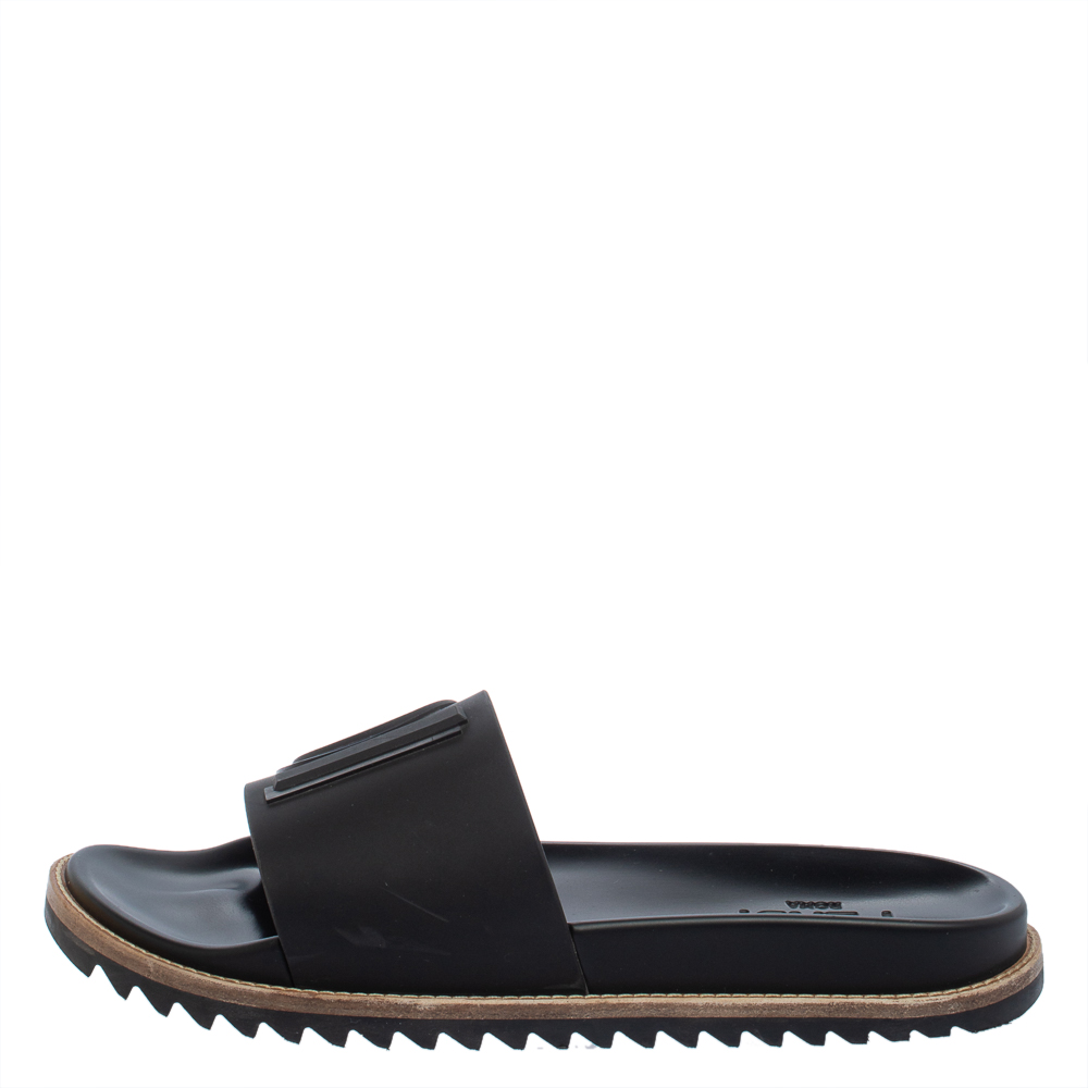 

Fendi Black Rubber Fussbetts Vocabulary Slide Sandals Size