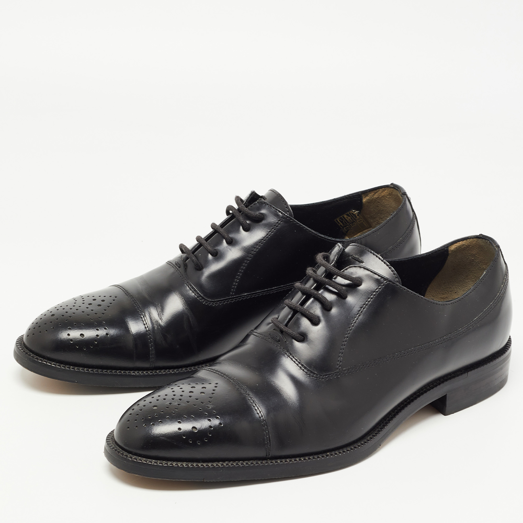 

Fendi Black Leather Perforated Lace Up Oxfords Size