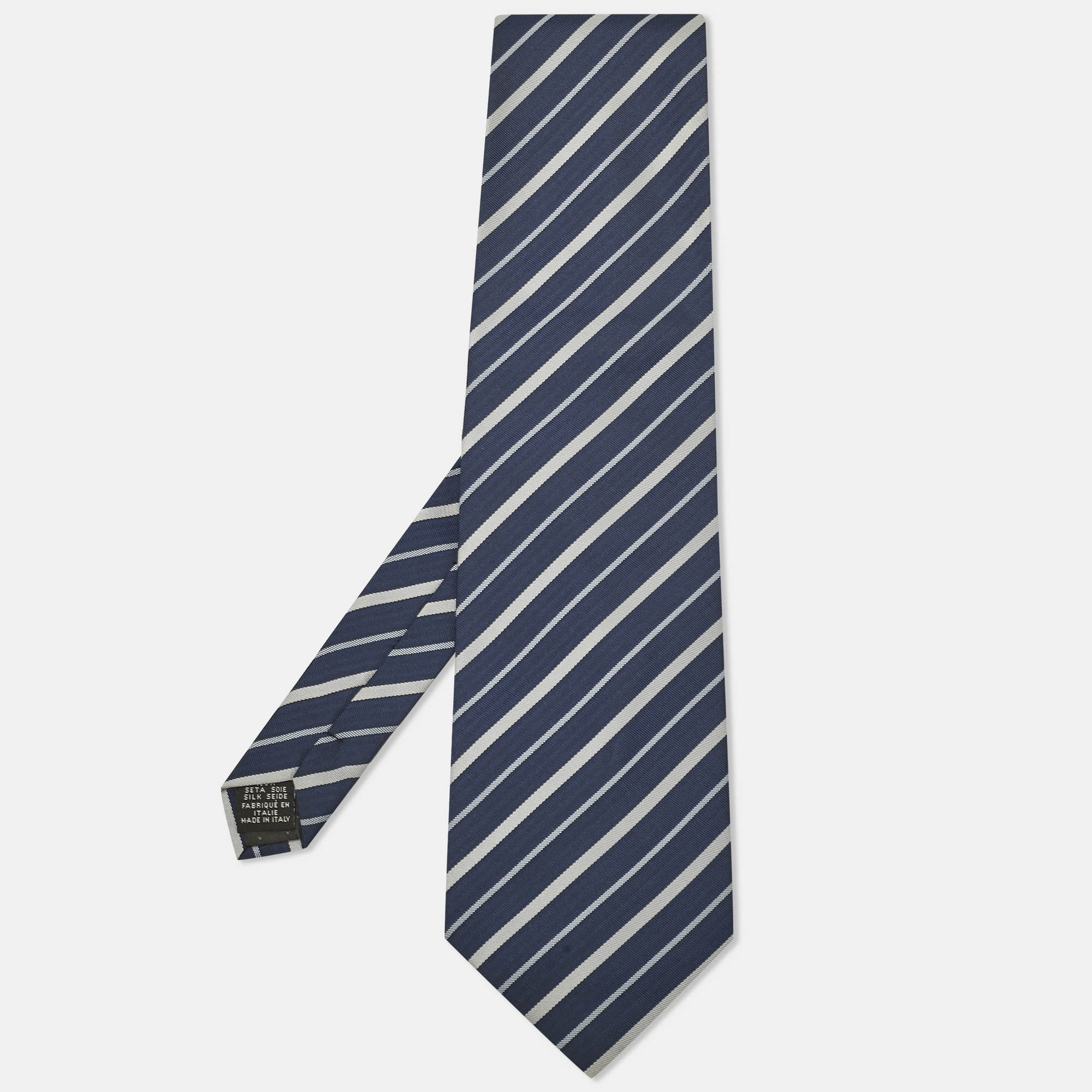 

Gianfranco Ferre Navy Blue Diagonal Striped Silk Traditional Tie