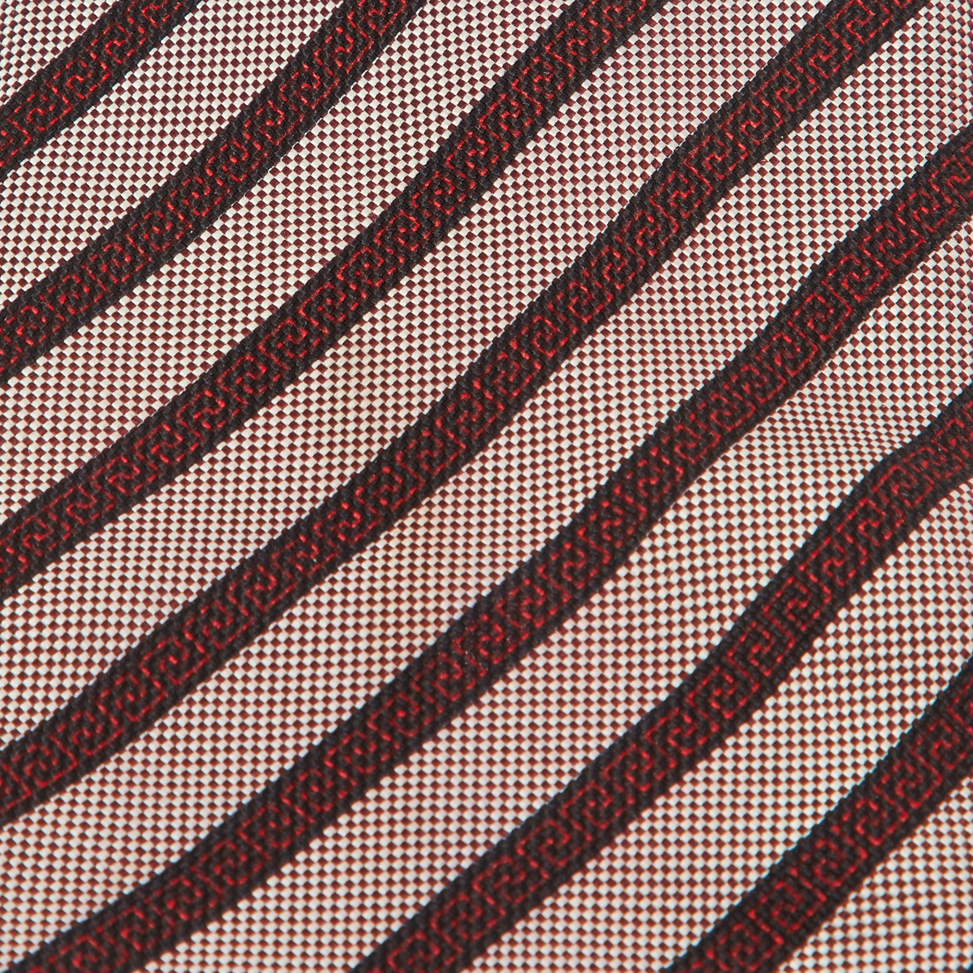 Gianni Versace Vintage Red Printed Silk Traditional Tie 