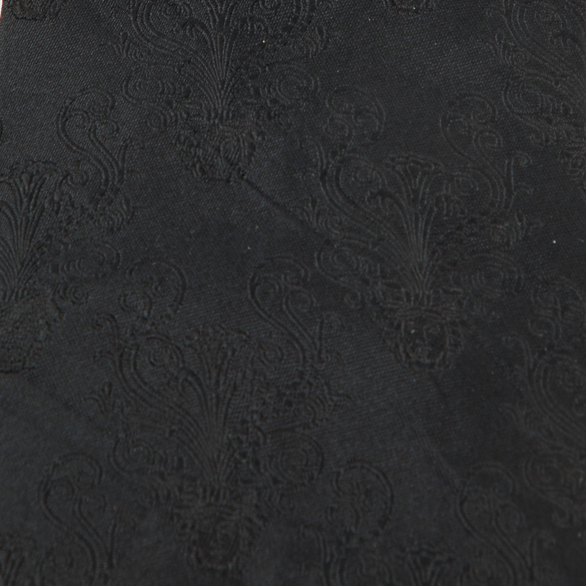 Gianni Versace Vintage Black Silk Traditional Tie 
