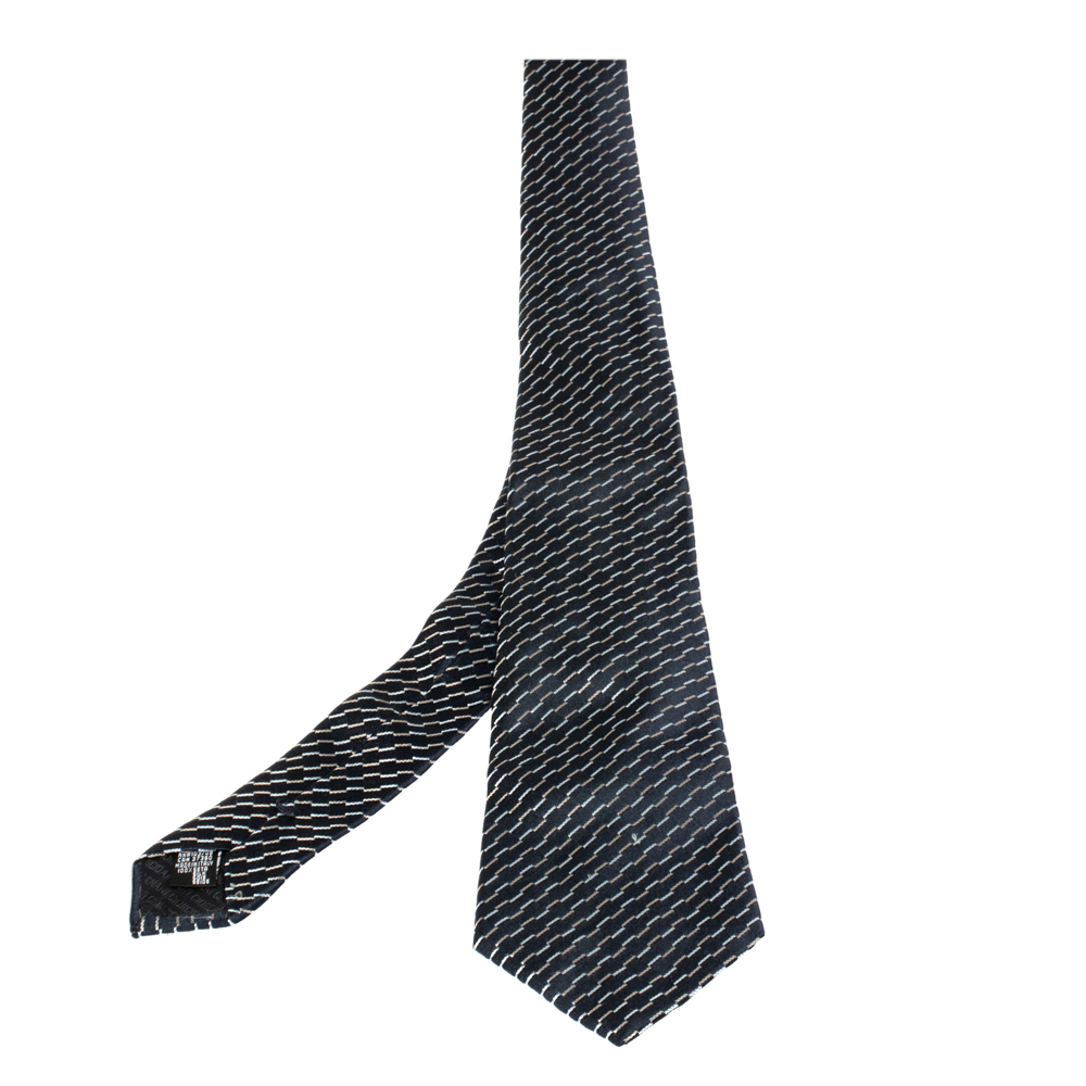

Giorgio Armani Navy Blue Diagonal Stripe Detail Silk Tie