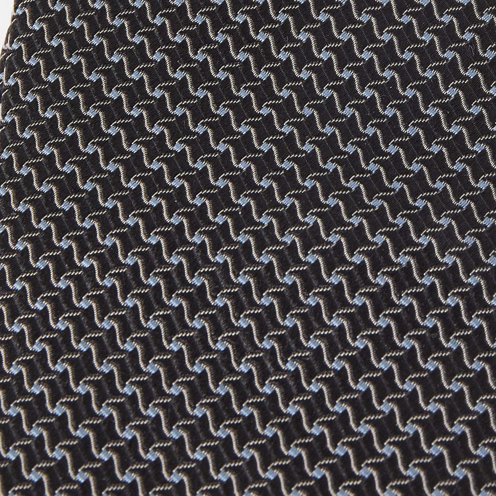 

Giorgio Armani Black Patterned Silk Jacquard Tie