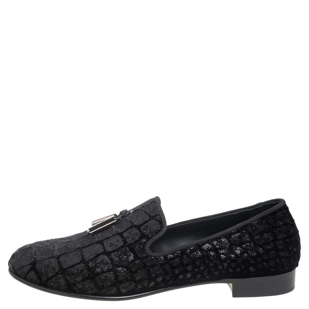 

Giuseppe Zanotti Black Velvet Slip On Loafers Size