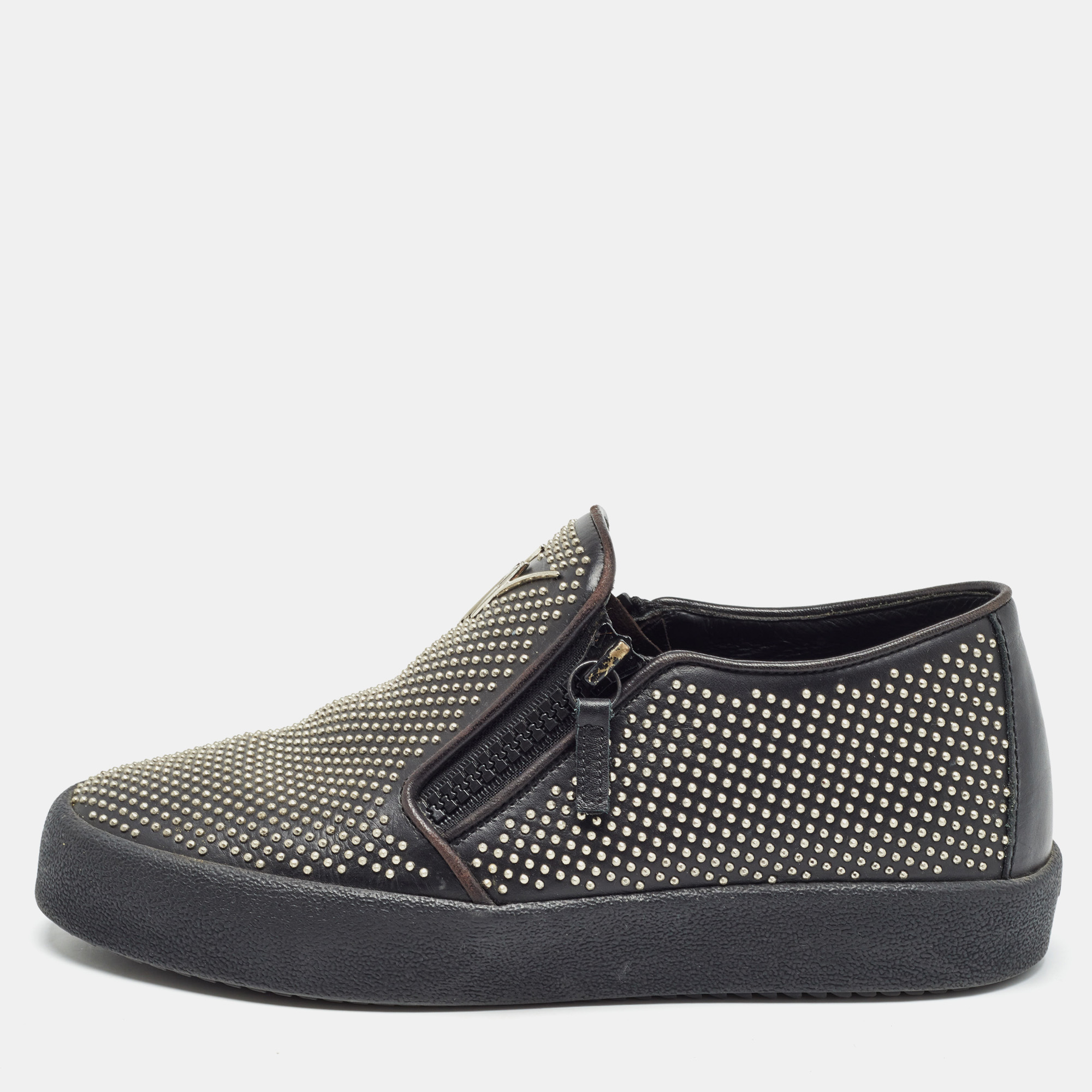 

Giuseppe Zanotti Black Studded Leather Eve Slip On Sneakers Size