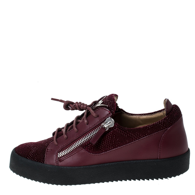 

Giuseppe Zanotti Burgundy Textured Fabric and Leather Frankie Sneakers Size