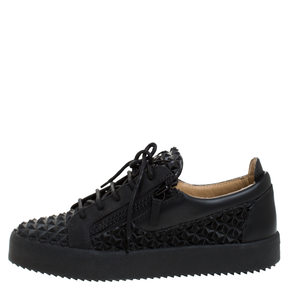 

Giuseppe Zanotti Black Studded Rubber And Leather May London Slip On Sneakers Size