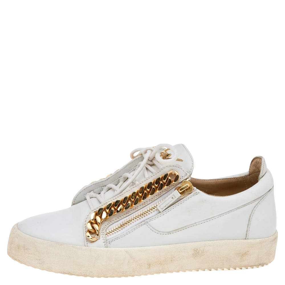 

Giuseppe Zanotti White Leather Chain Detail Frankie Low Top Sneakers Size