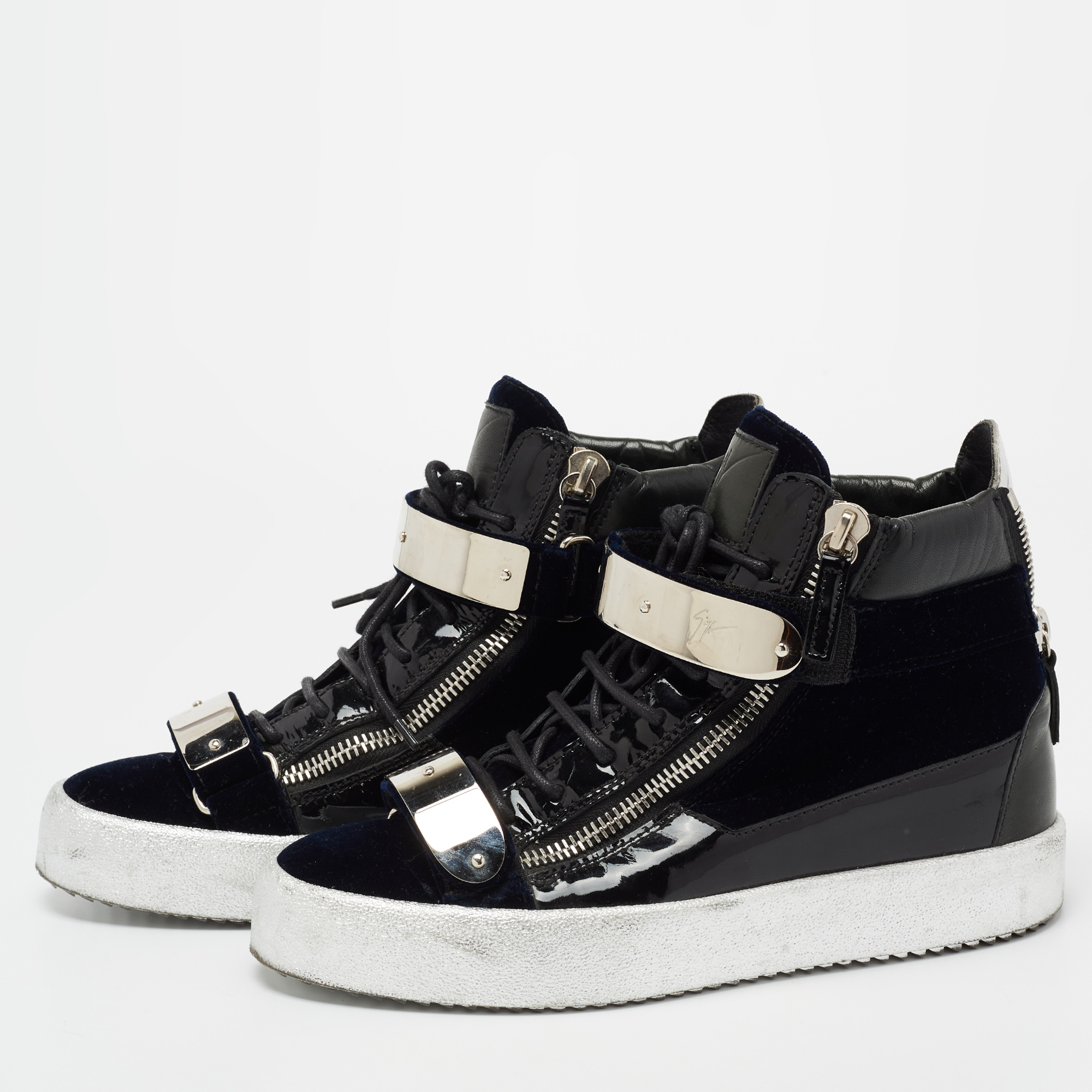 

Giuseppe Zanotti Navy Blue/Black Velvet and Patent Leather Coby High-Top Sneakers Size