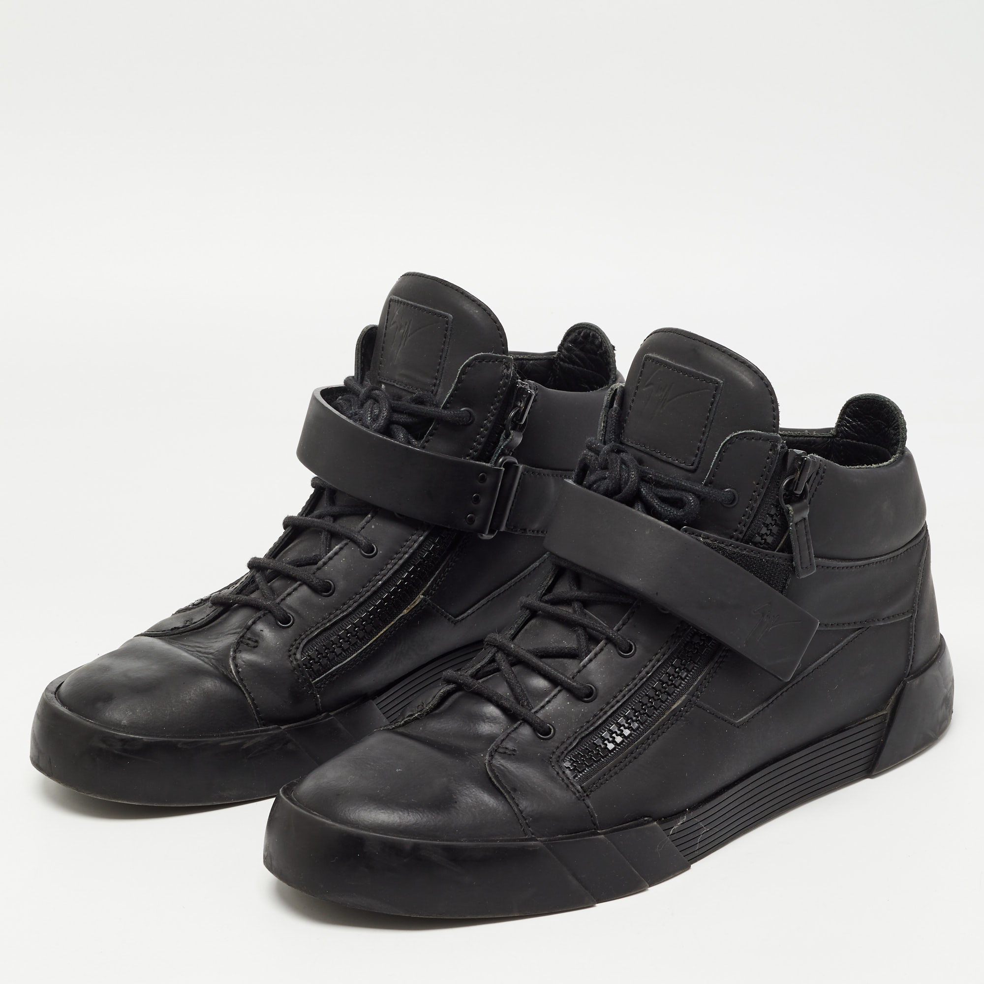 

Giuseppe Zanotti Black Matte Leather High Top Lace Up Sneakers
