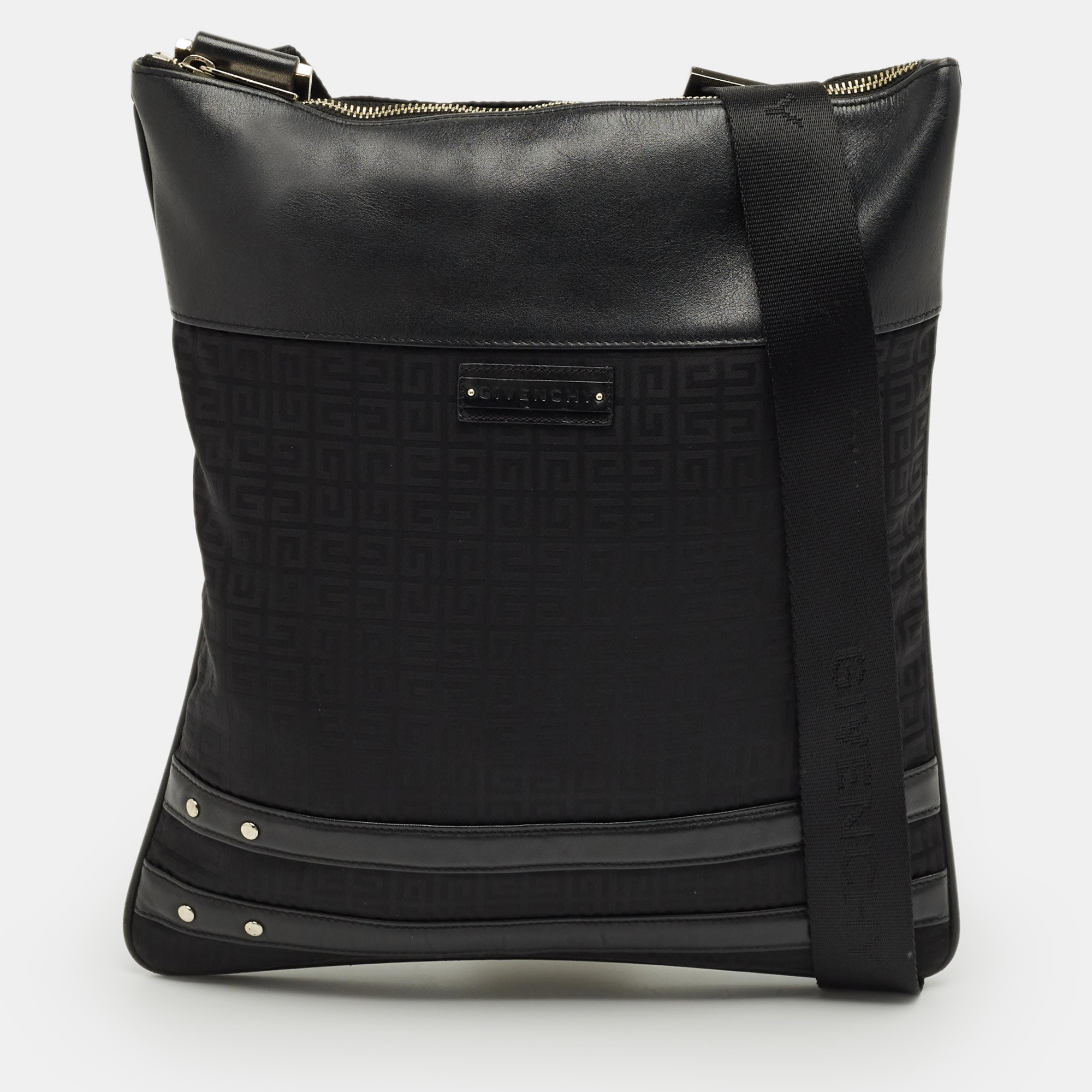 

Givenchy Black Monogram Fabric and Leather Flat Messenger Bag