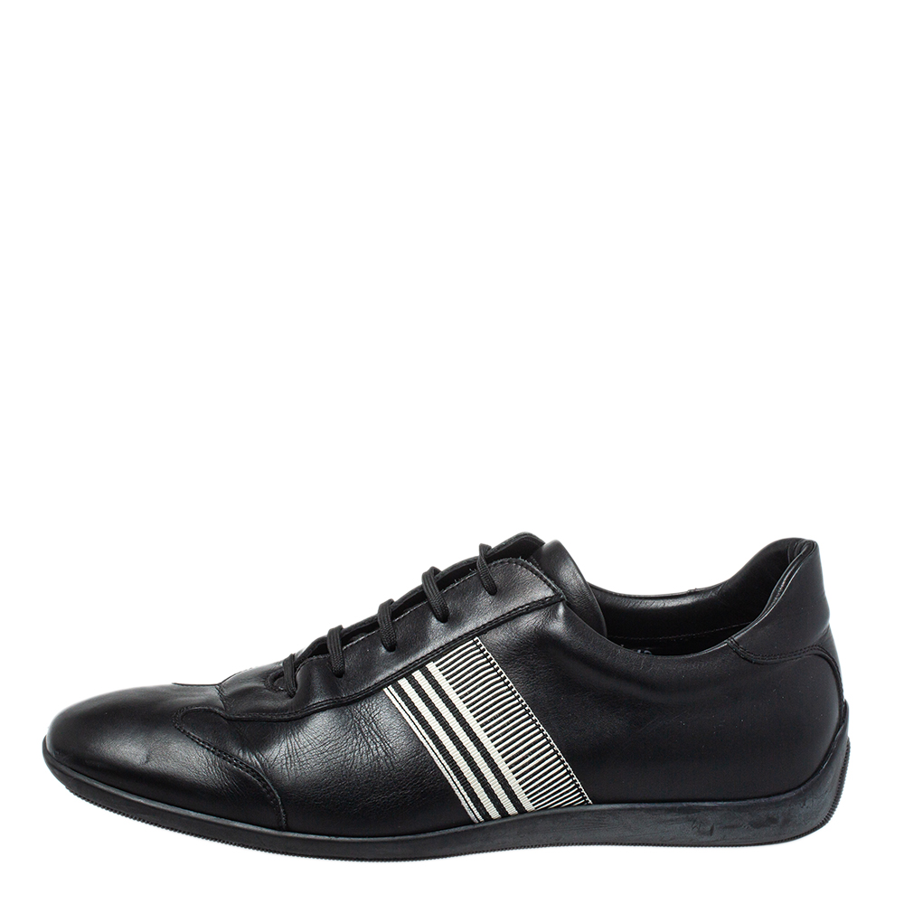 

Givenchy Black Leather Low Top Sneakers Size