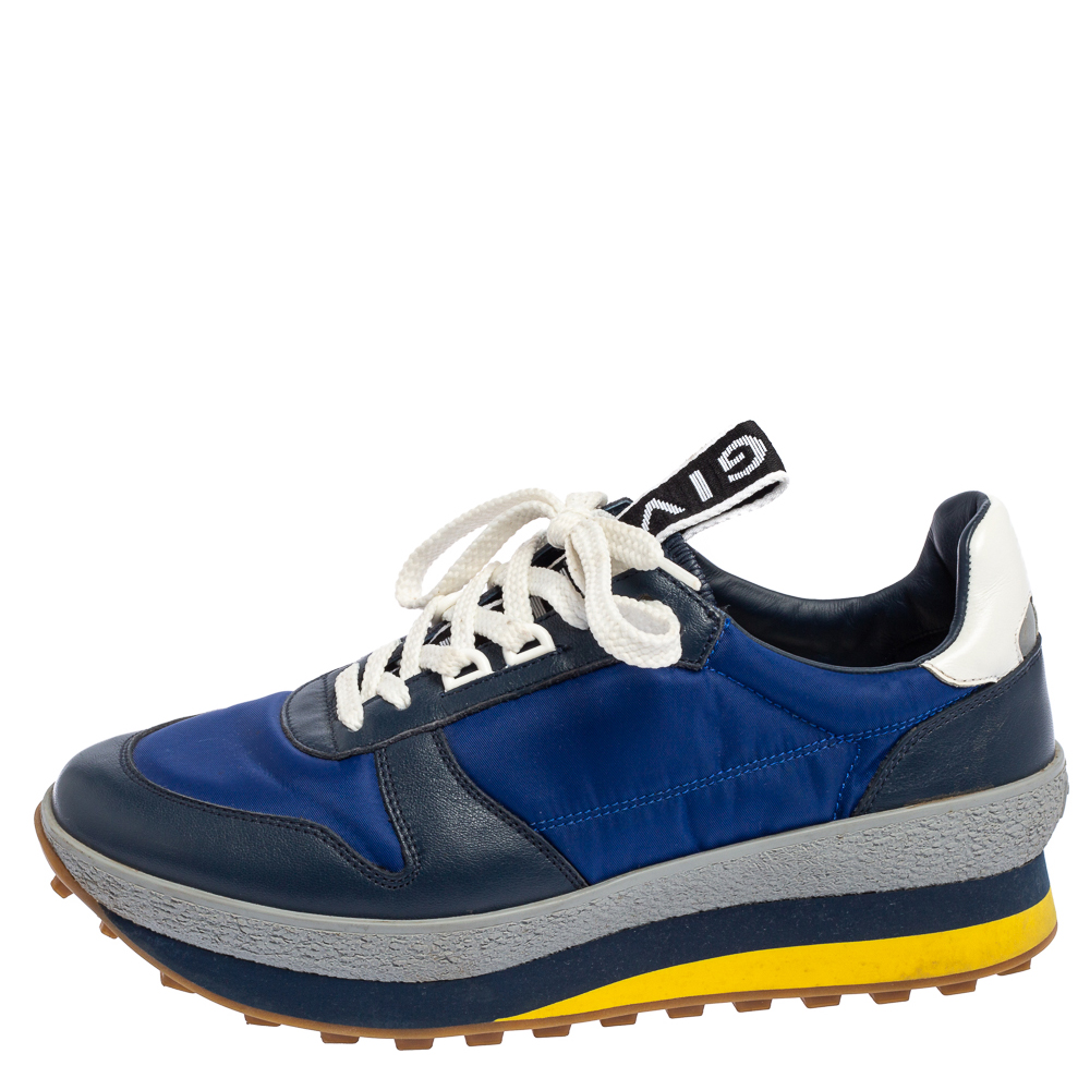 

Givenchy Blue Nylon and Leather TR3 Runner Low Top Sneakers Size