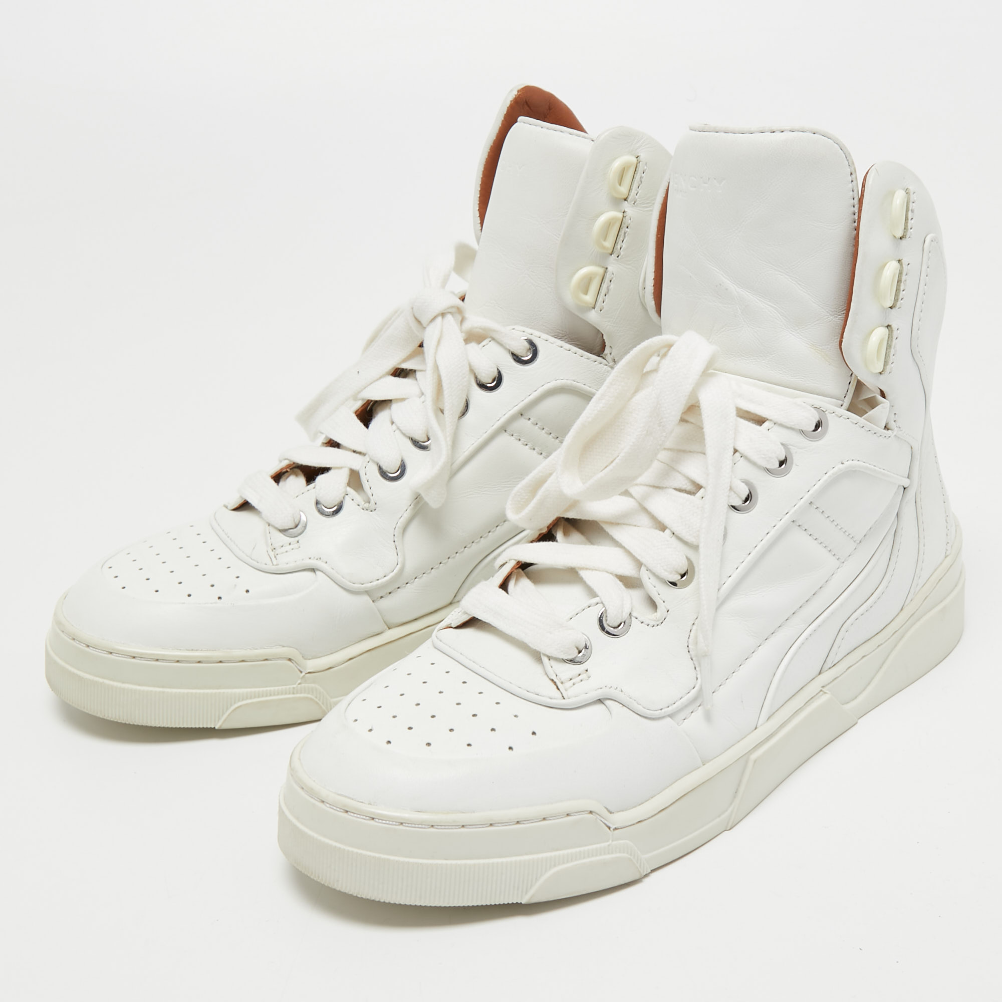 

Givenchy White Leather Tyson Star Studded High Top Sneakers Size