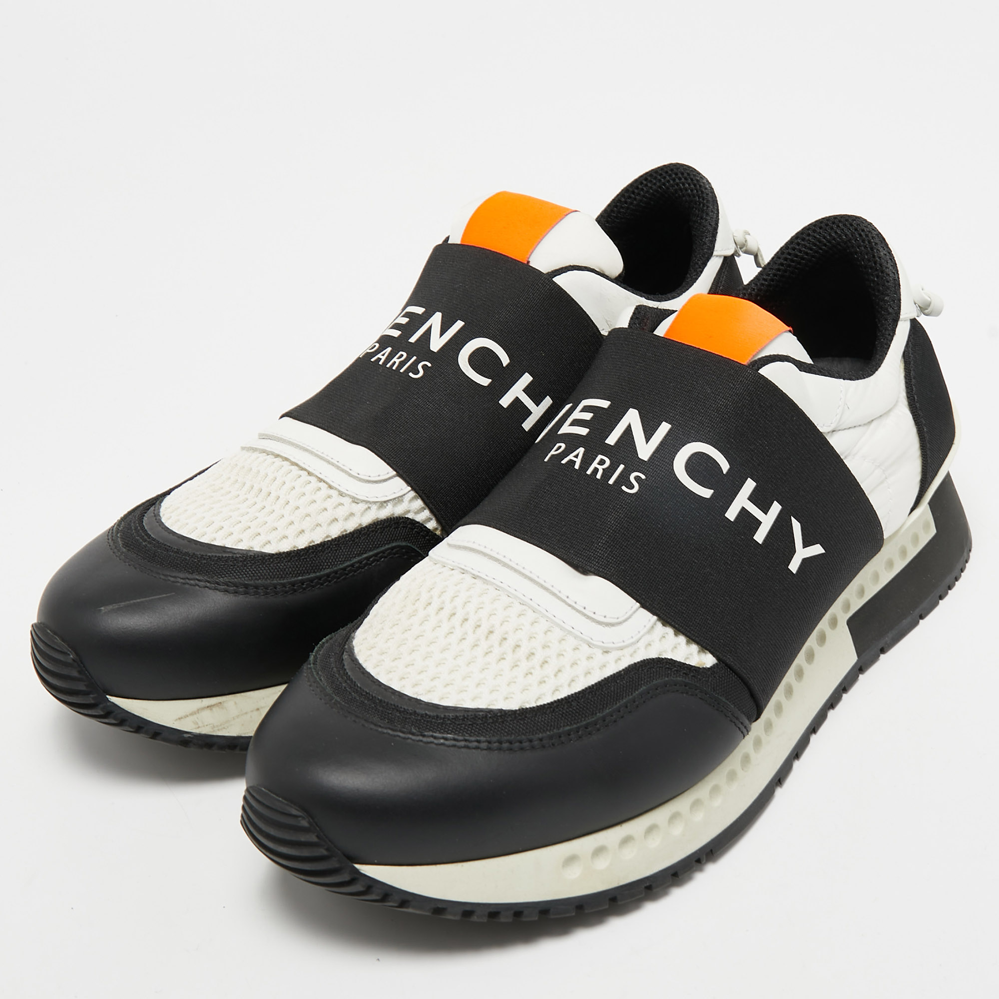 

Givenchy Black/White Leather and Mesh Runner Active Sneakers Size