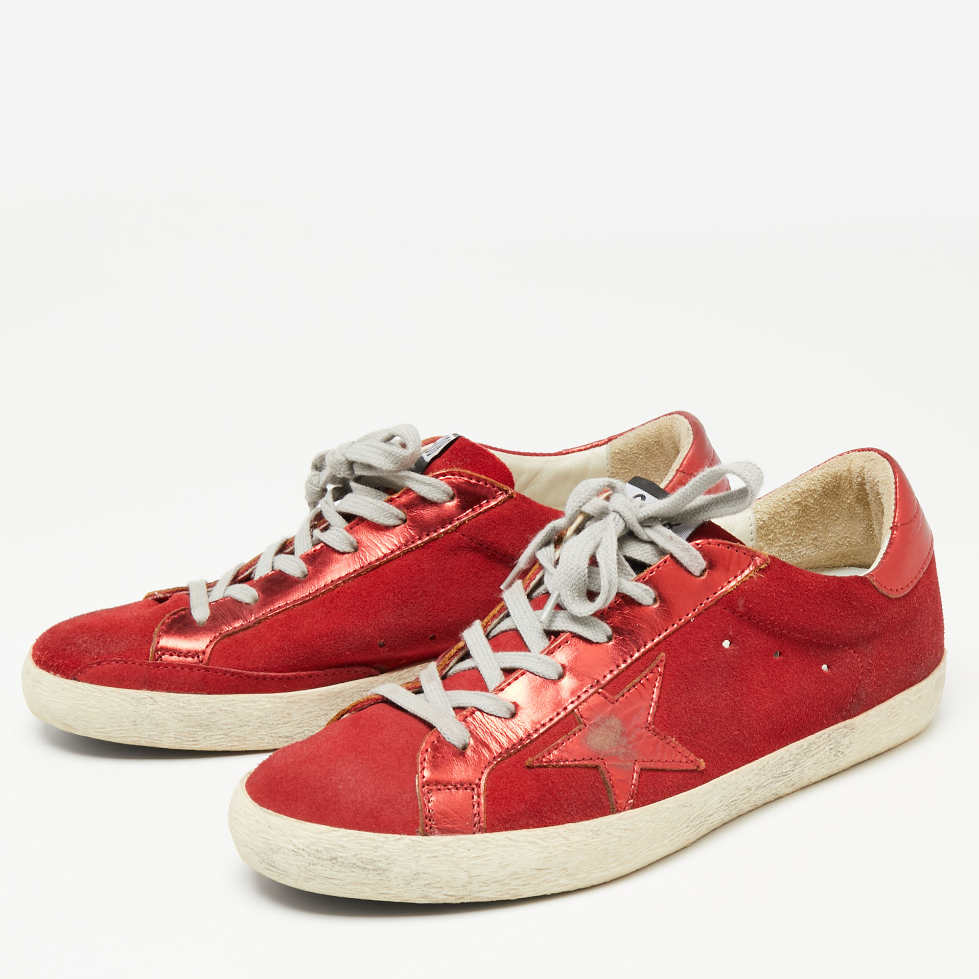

Golden Goose Red Suede And Leather Superstar Lace Up Sneakers Size