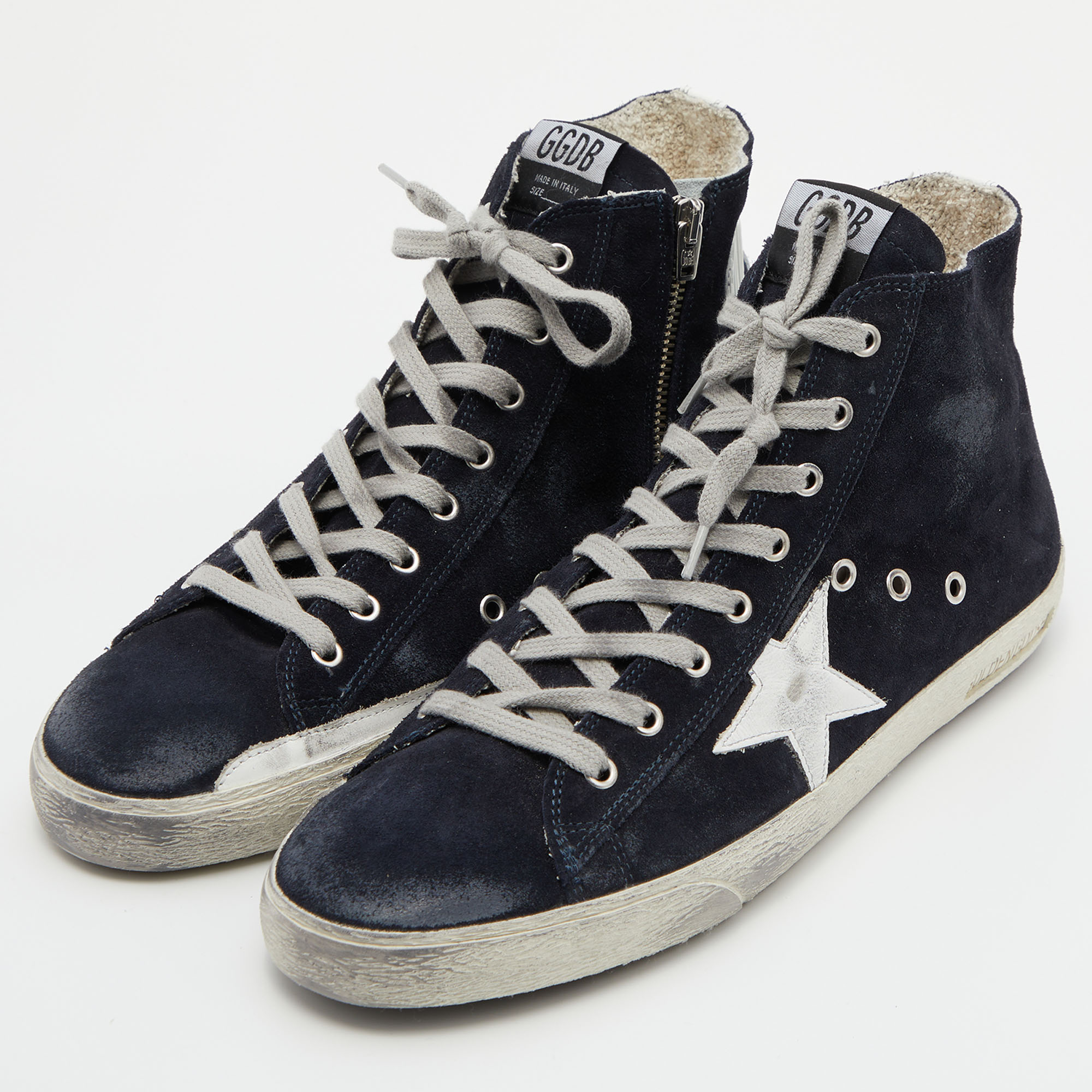 

Golden Goose Dark Blue Suede Mid Star Sneakers Size