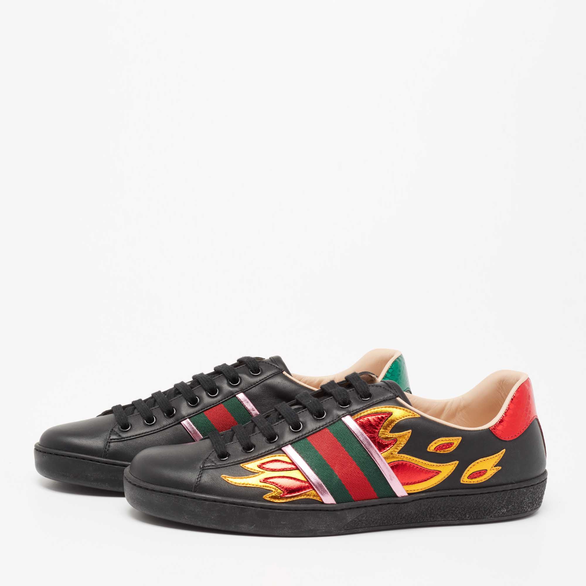 

Gucci Black Leather And Snakeskin Embossed Ace Low Top Sneakers Size