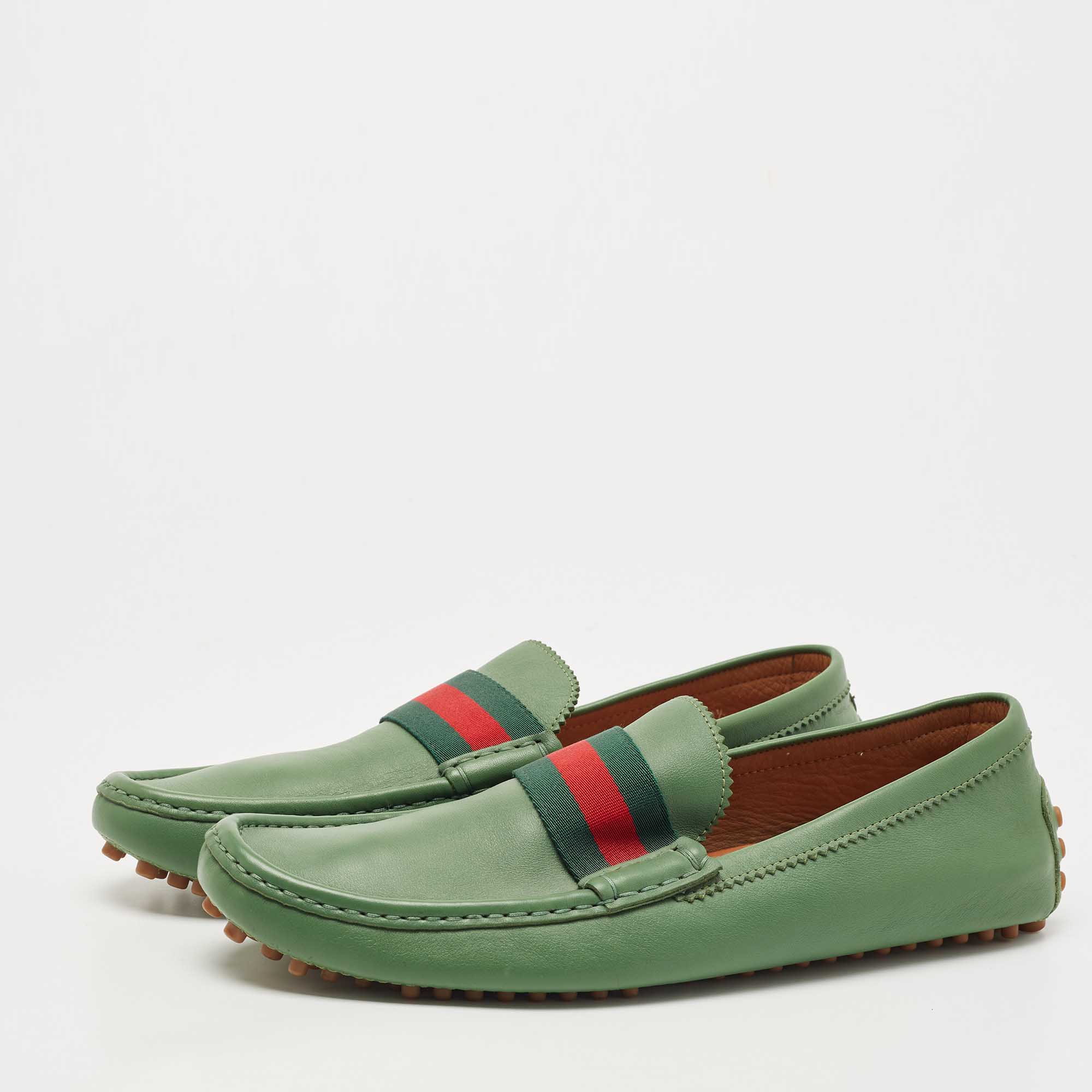 

Gucci Gucci Green Leather Web Loafers Size