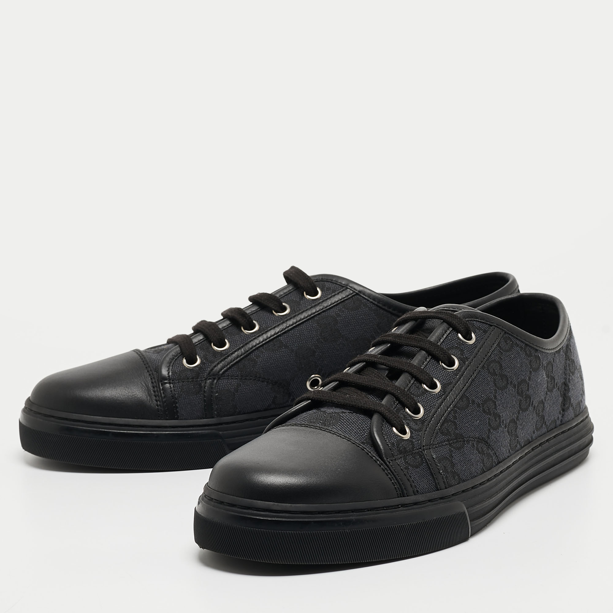 

Gucci Black GG Canvas and Leather Low Top Sneakers Size