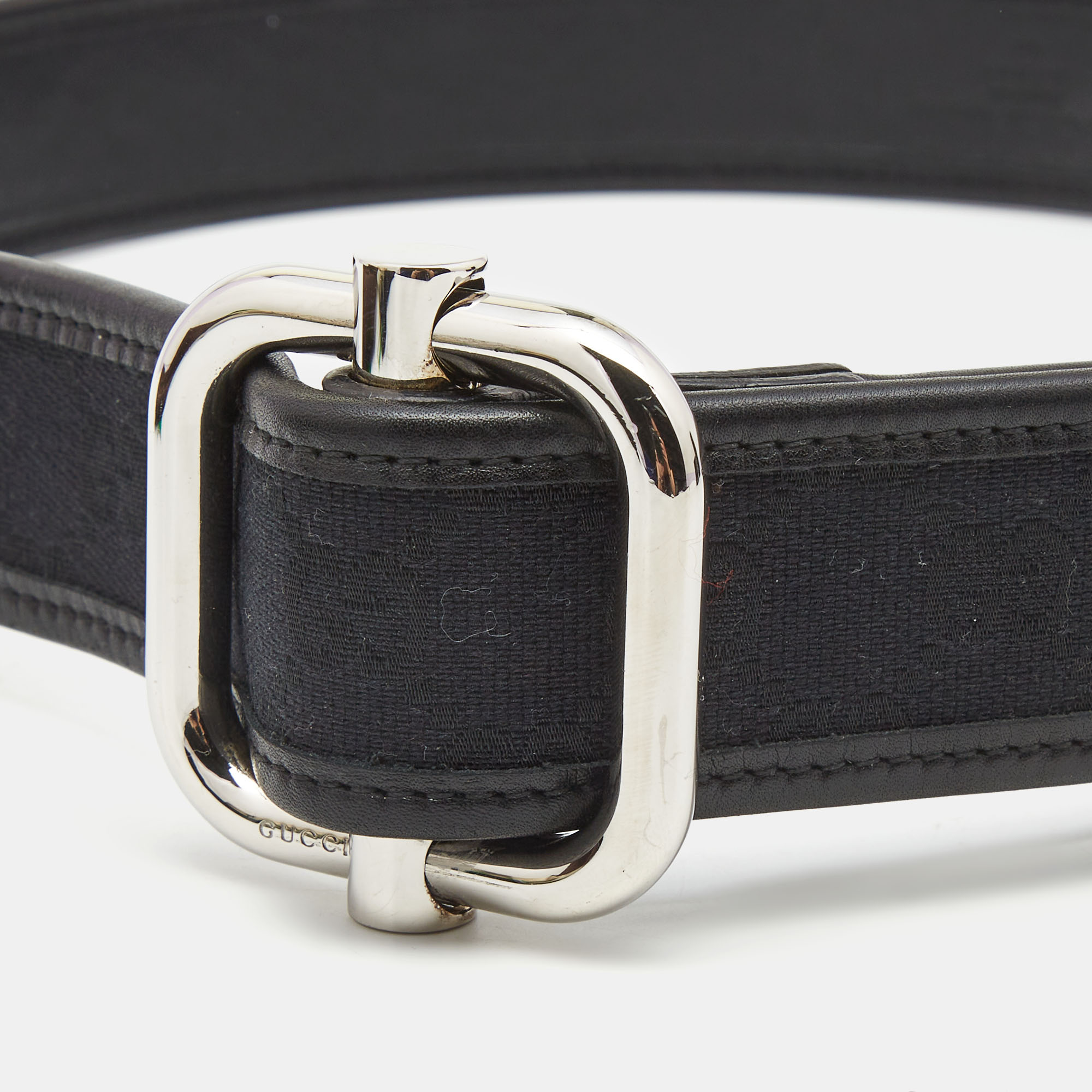 

Gucci Black GG Canvas and Leather Buckle Belt