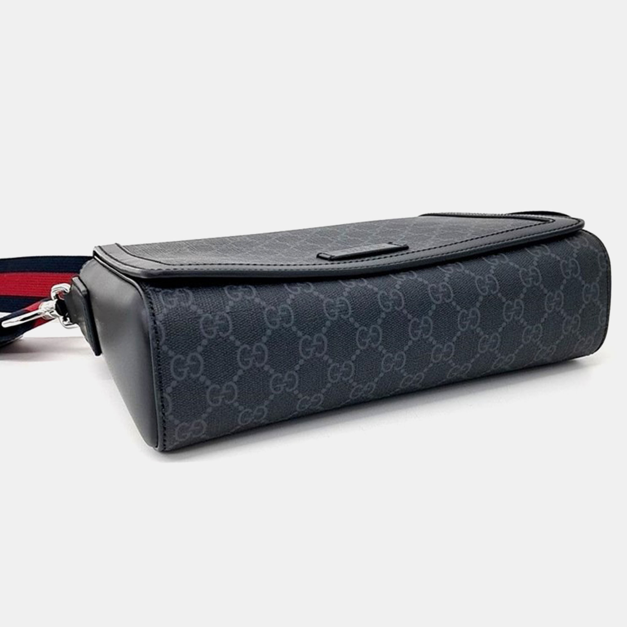 Gucci GG Supreme Crossbody Bag 