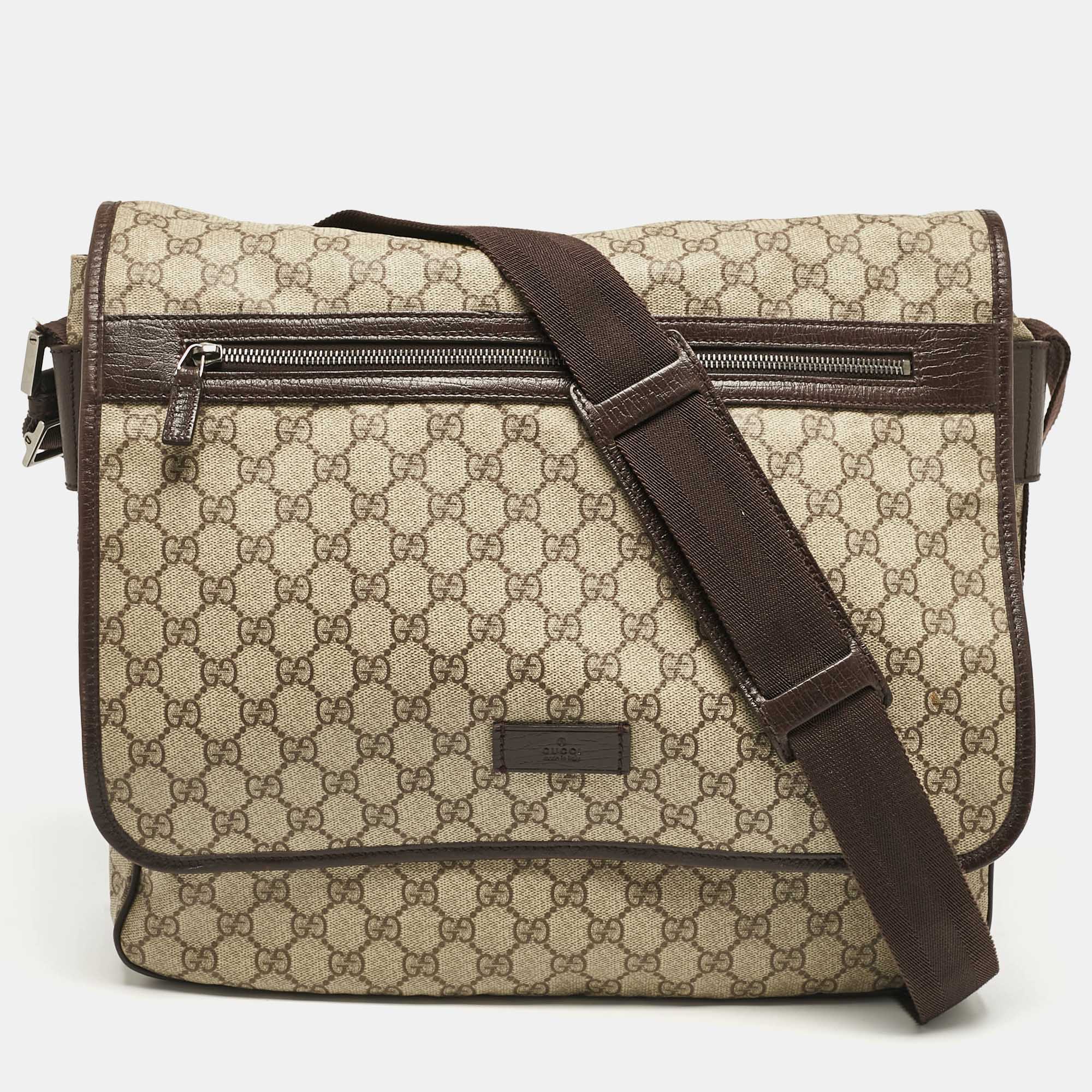 

Gucci Dark Brown/Beige GG Supreme Canvas Messenger Bag