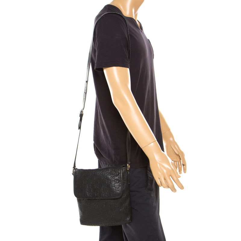 

Gucci Black Guccissima Leather Messenger Bag