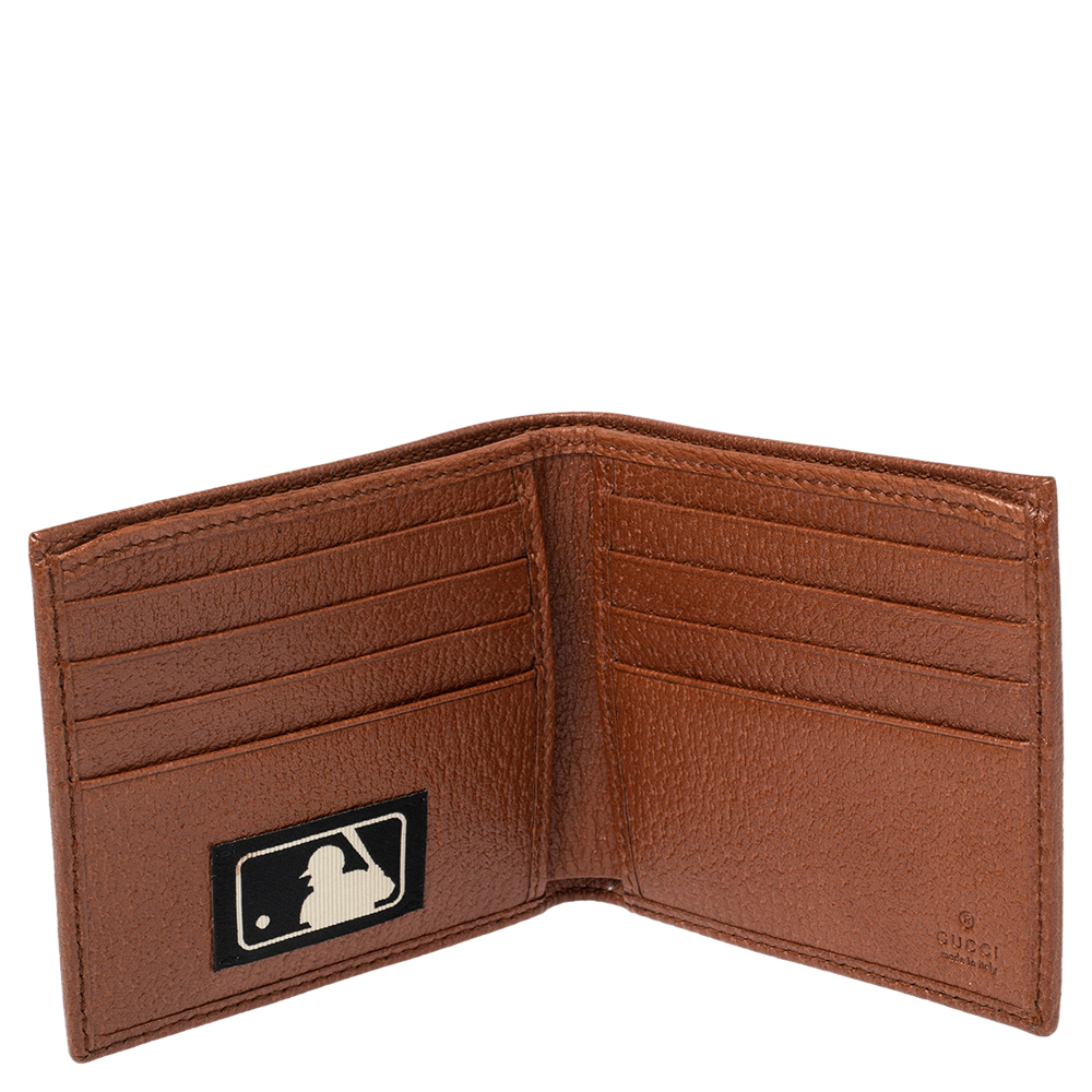 

Gucci Beige/Brown GG Canvas New York Yankees Patch Bifold Wallet