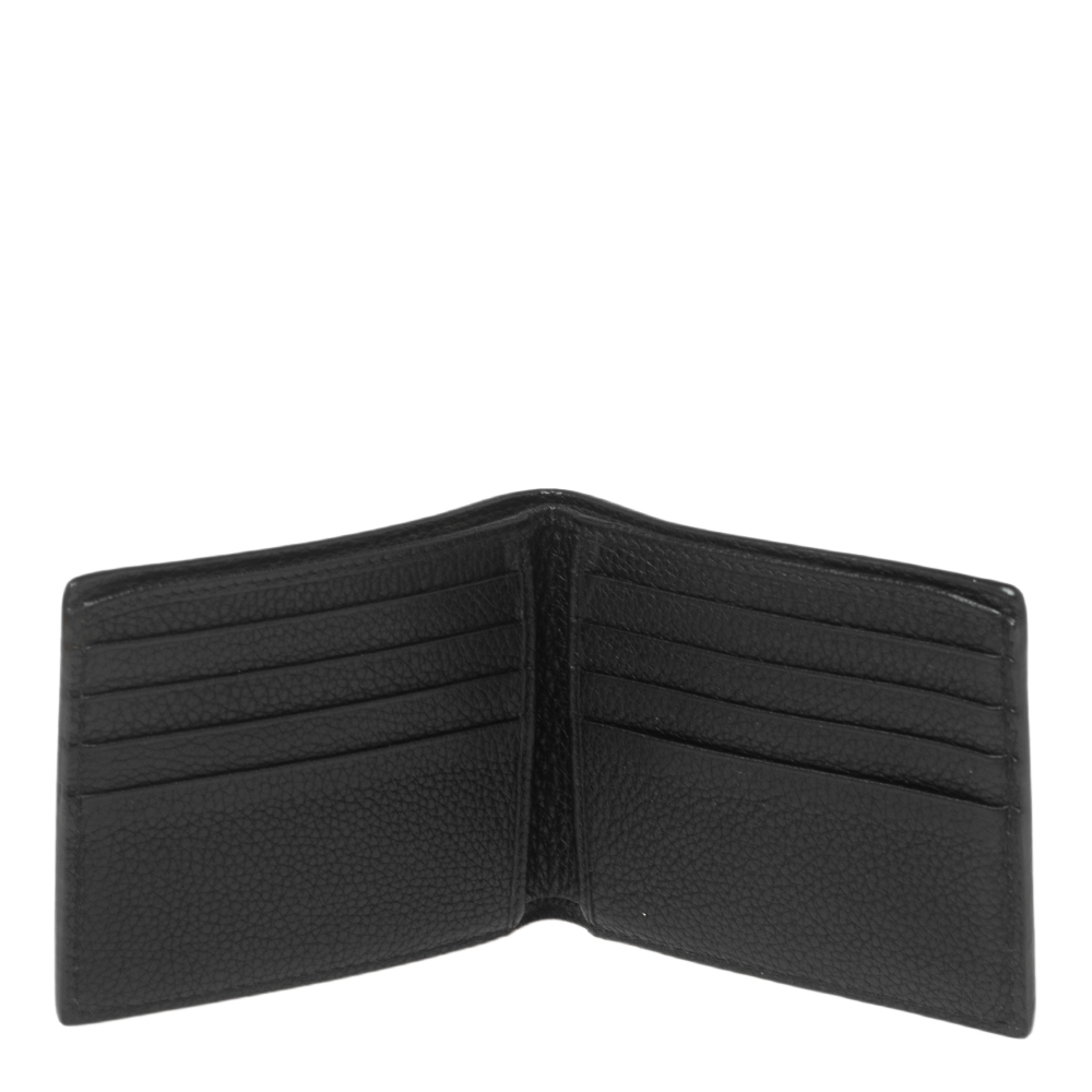 

Gucci Black Leather Carrie Bifold Wallet