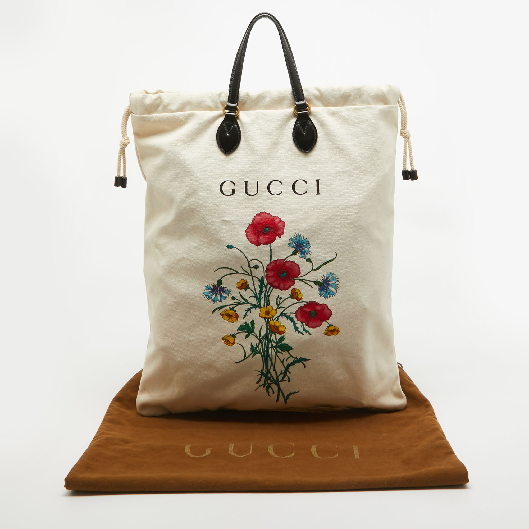 Gucci Off White Canvas Chateau Marmont Drawstring Laundry Tote