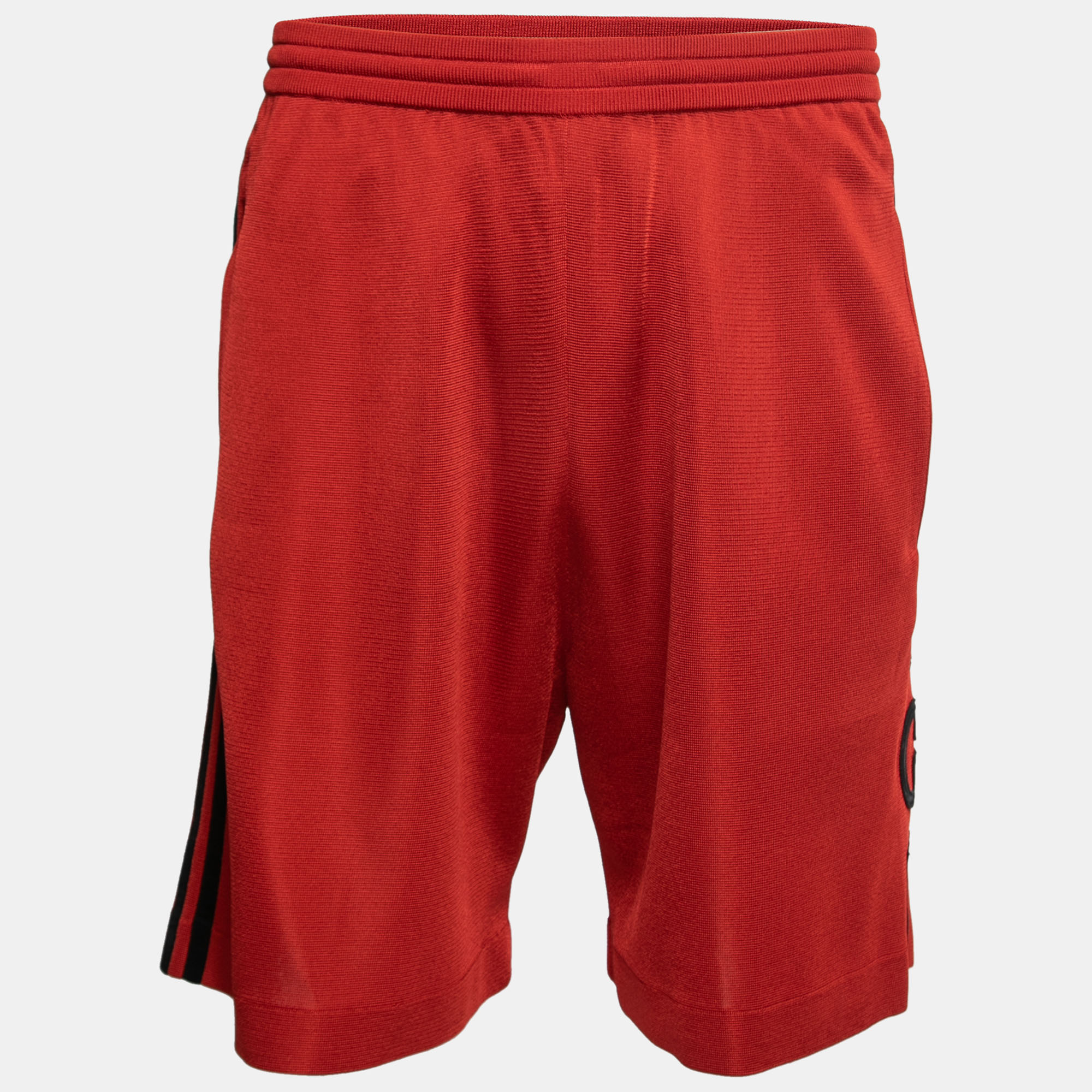 These shorts by Gucci X adidas are a comfy and stylish pick. They feature the triple adidas stripes and the Interlocking G logo. Easy to style and relaxed in appearance these shorts will be your favorite