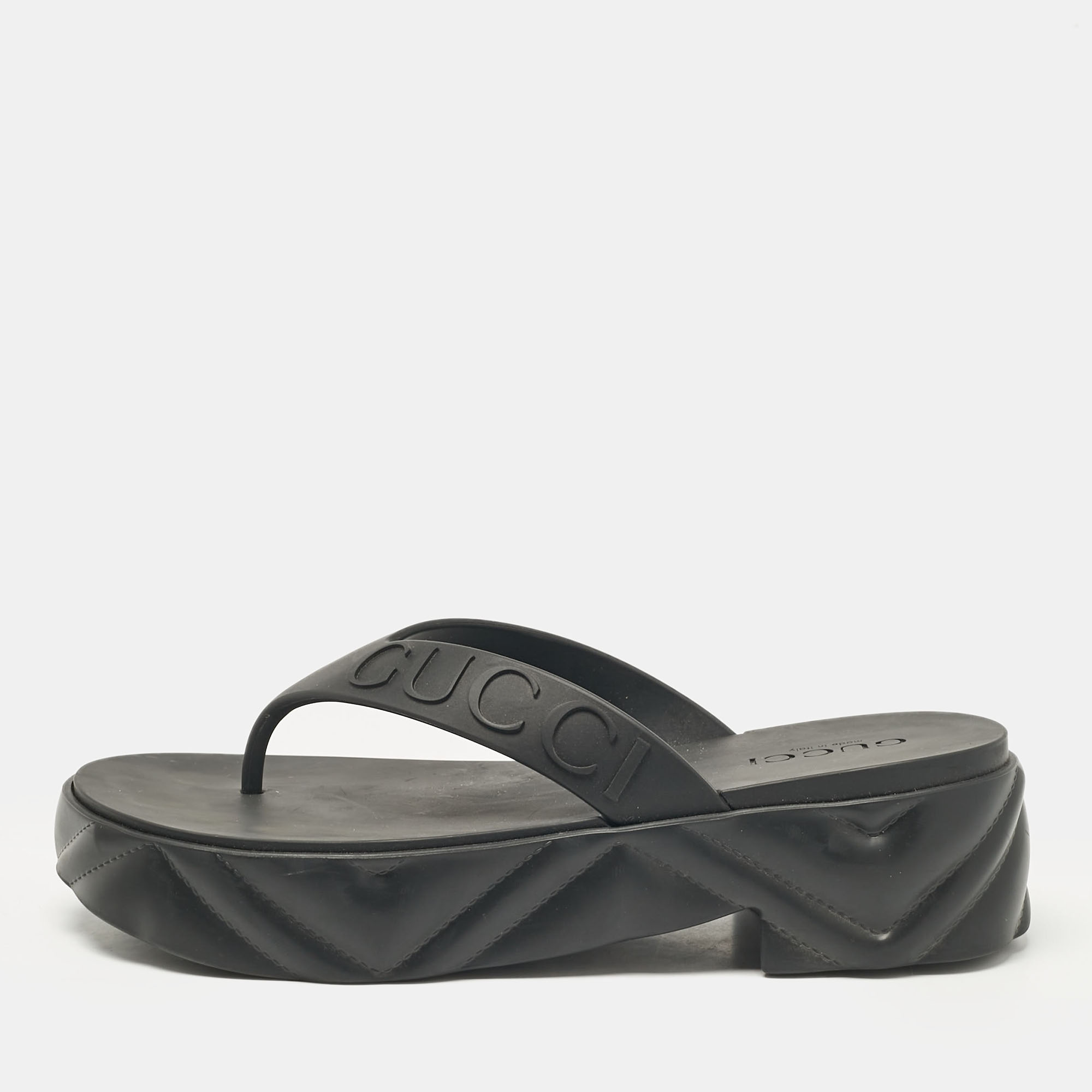 

Gucci Black Rubber Thong Sandals Size