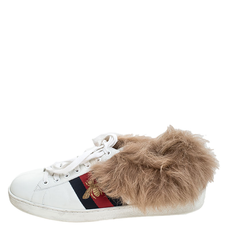 

Gucci White Leather and Fur Ace Embroidered Bee Low Top Sneaker Size