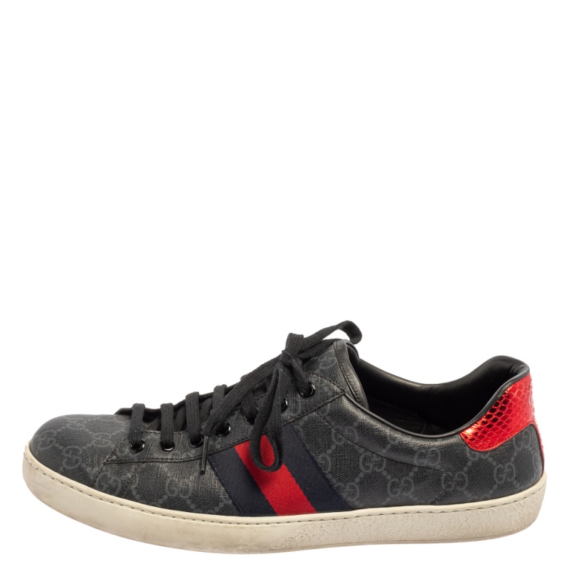 

Gucci Grey GG Supreme Canvas Ace Low Top Sneakers Size